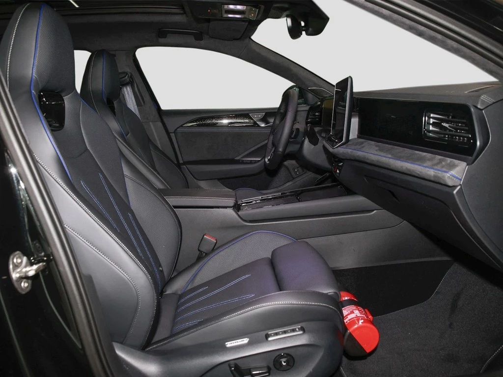 Volkswagen Passat Variant 1.5 TSI eHybrid 200 kW R-Line