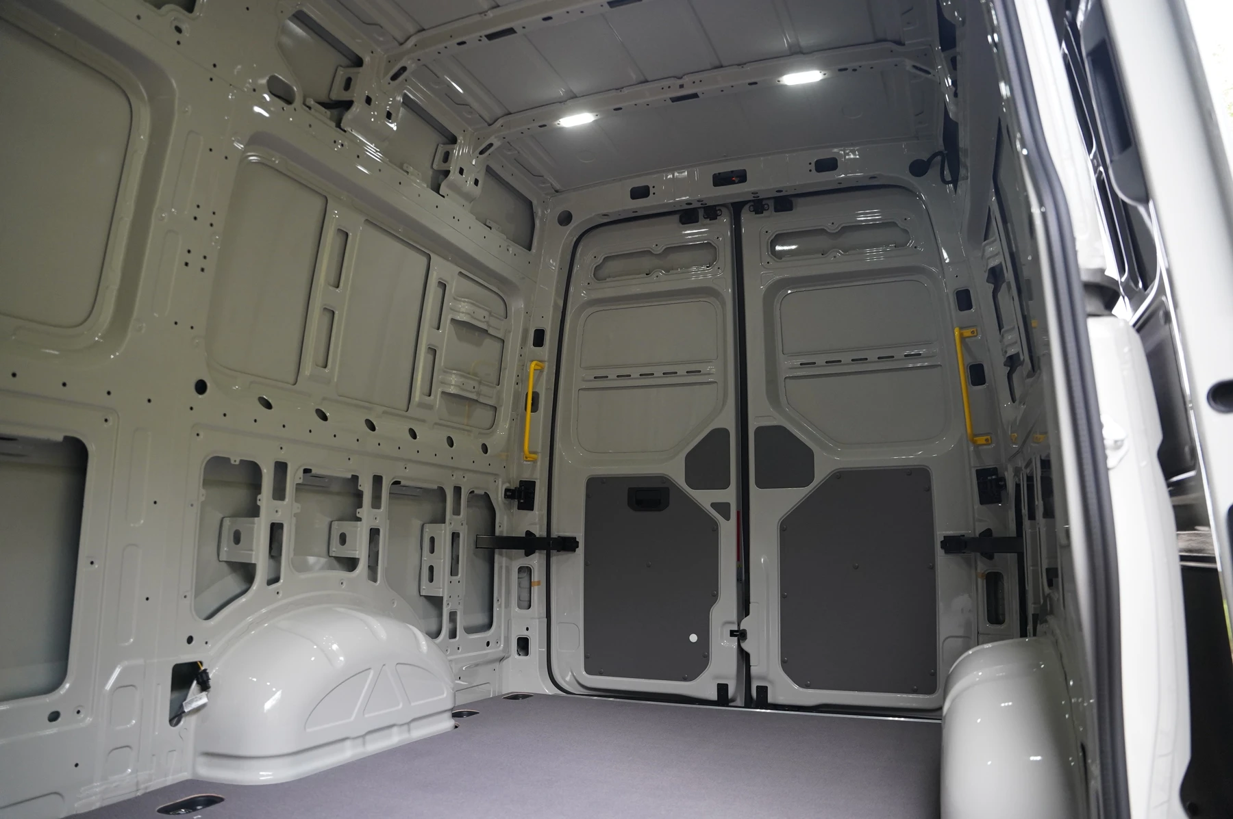 Volkswagen-Crafter-image-9