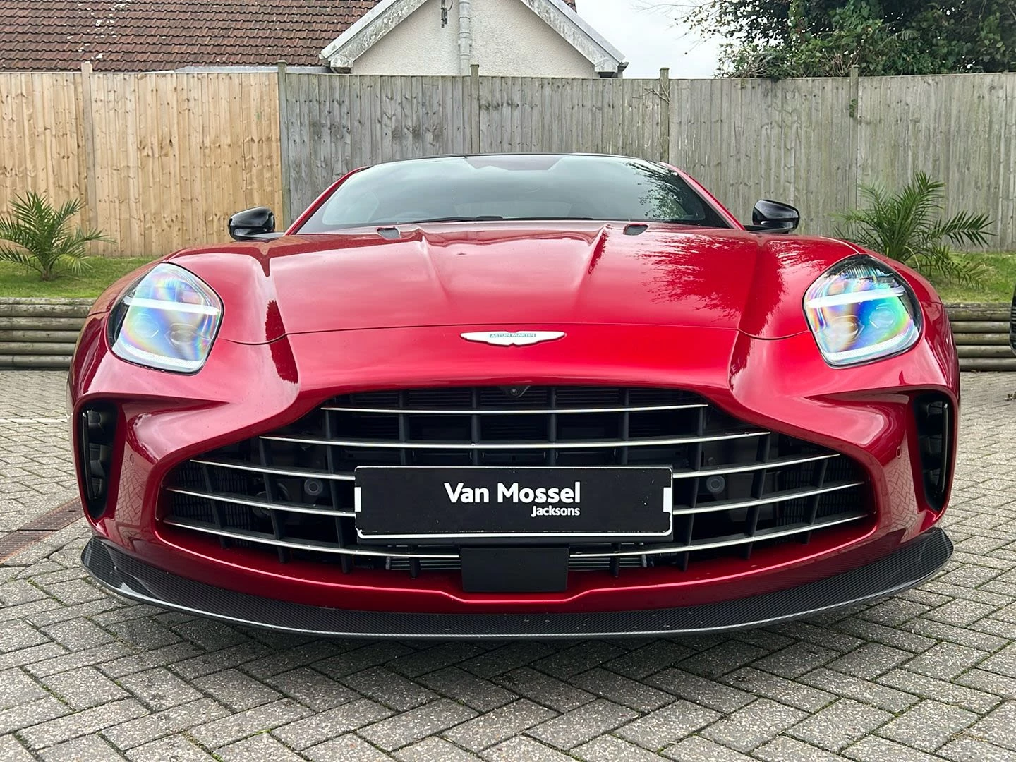 Aston Martin V8 Vantage, image 6