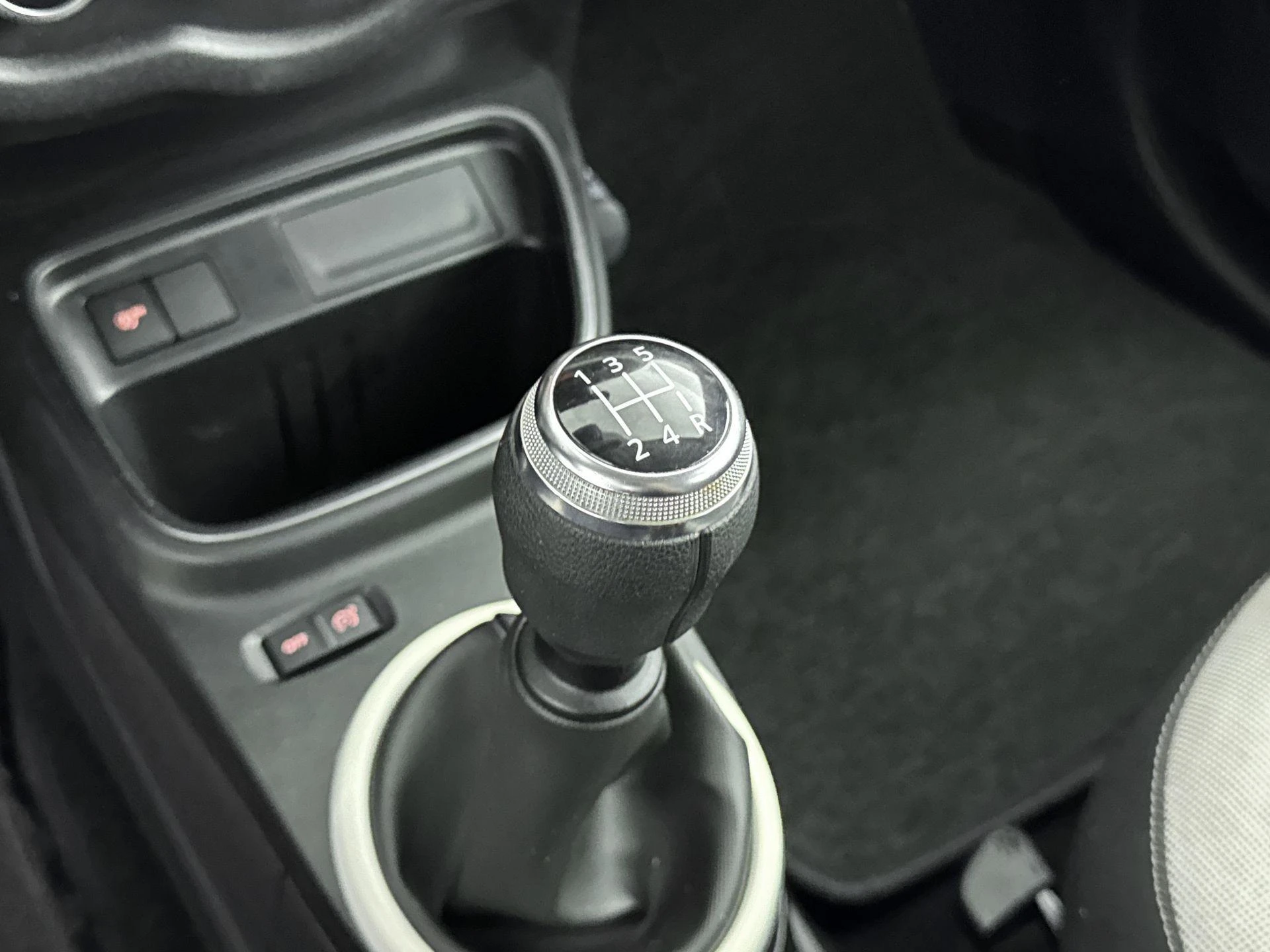 Renault-Twingo-image-15