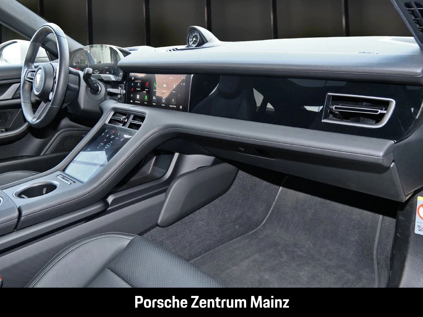 Porsche-Taycan-image-18