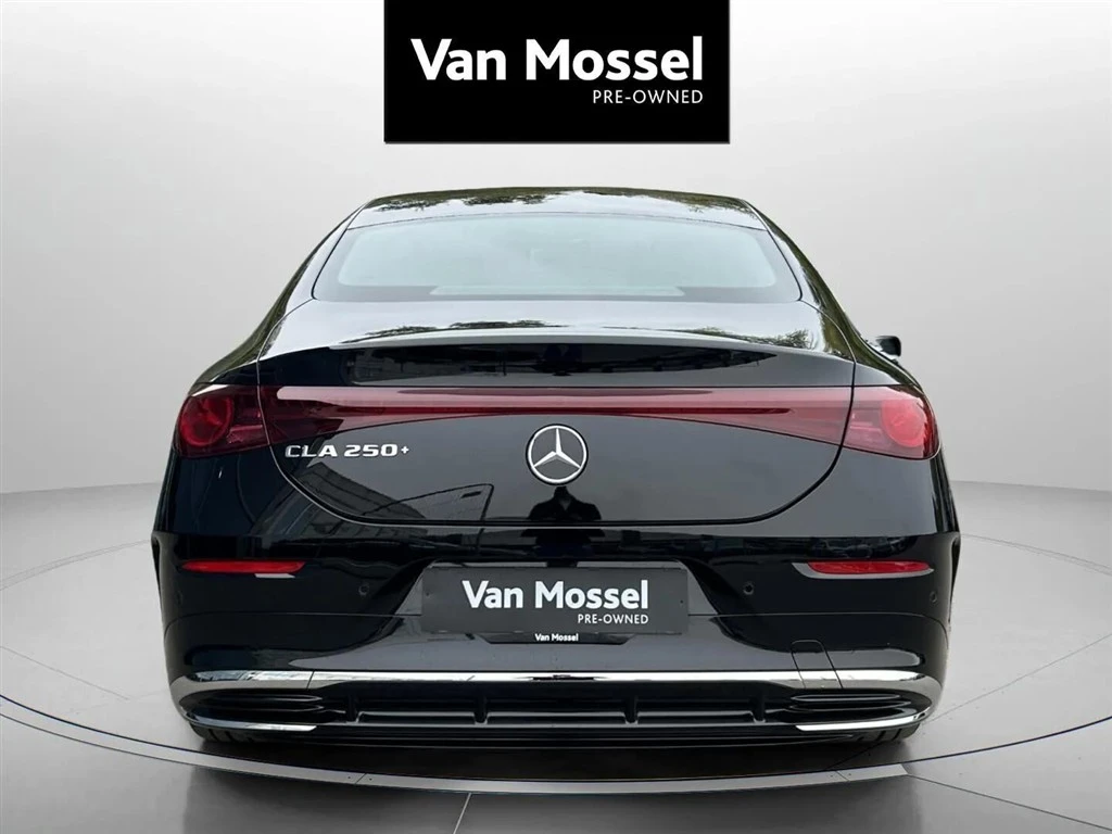 Mercedes-Benz-CLA-image-3