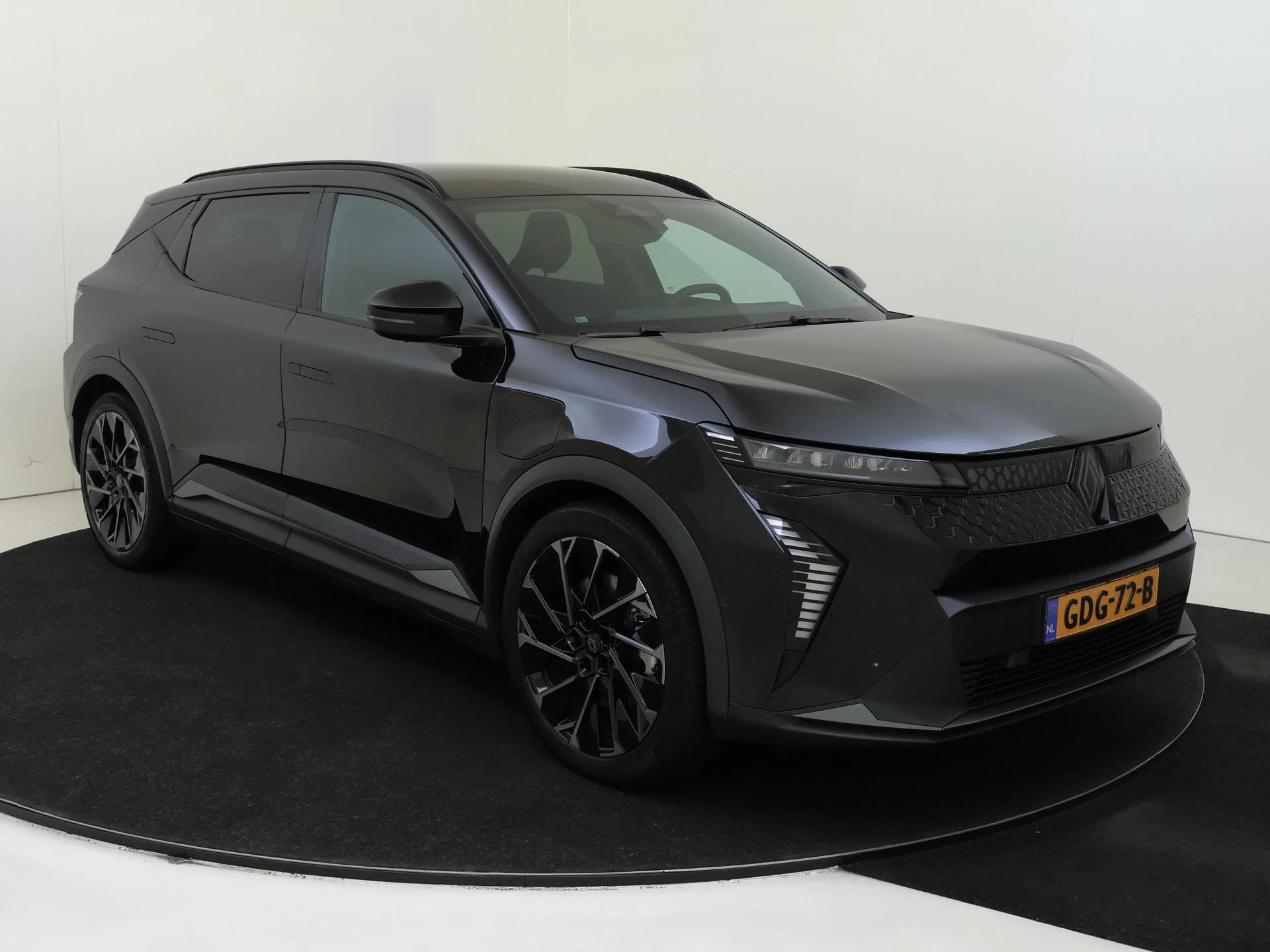 Renault-Scénic-image-1