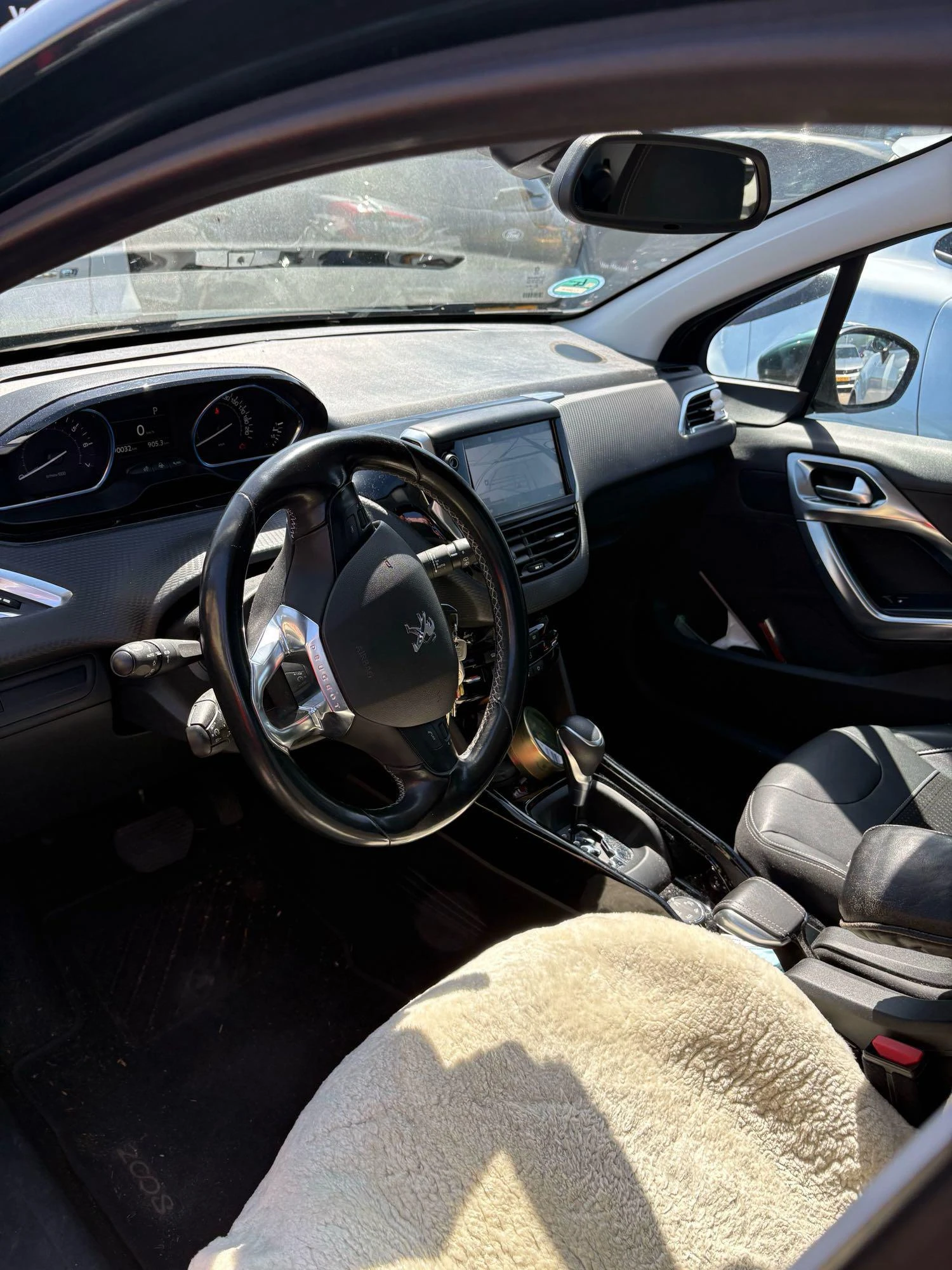 Peugeot-2008-image-11