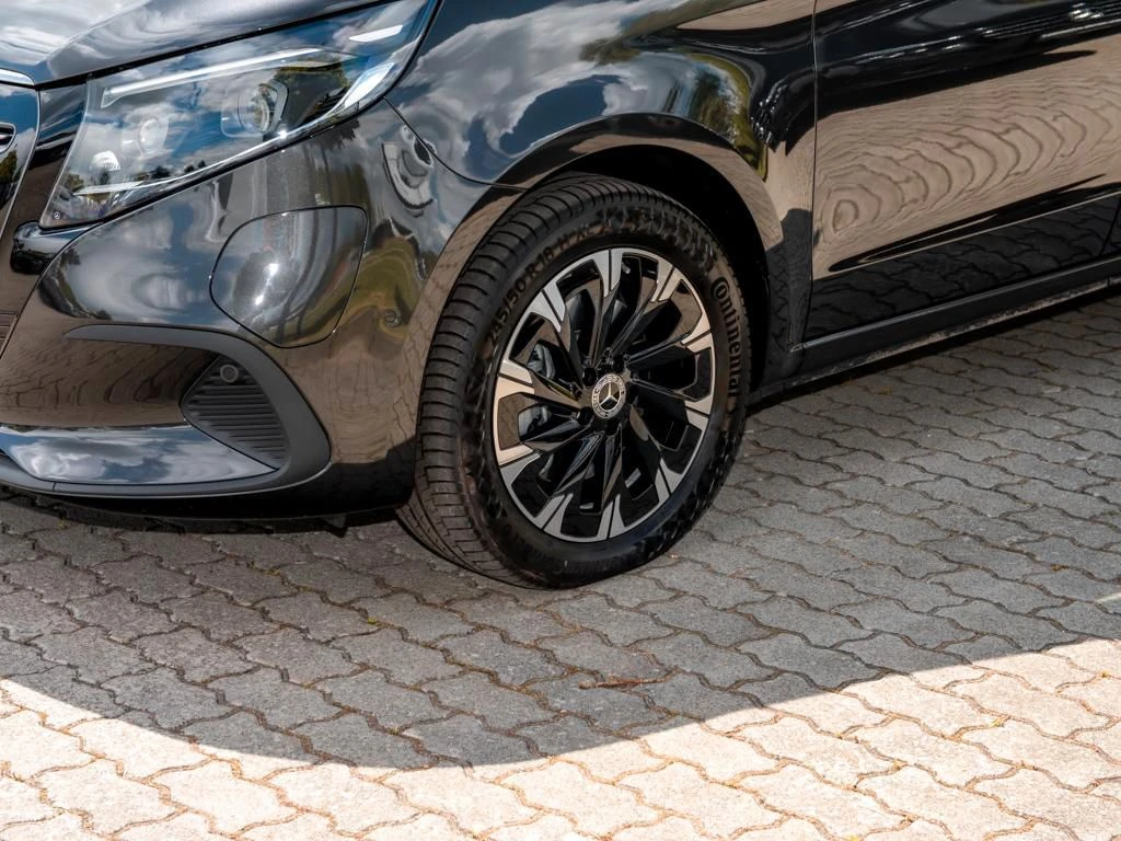Mercedes-Benz-EQV 250-image-6