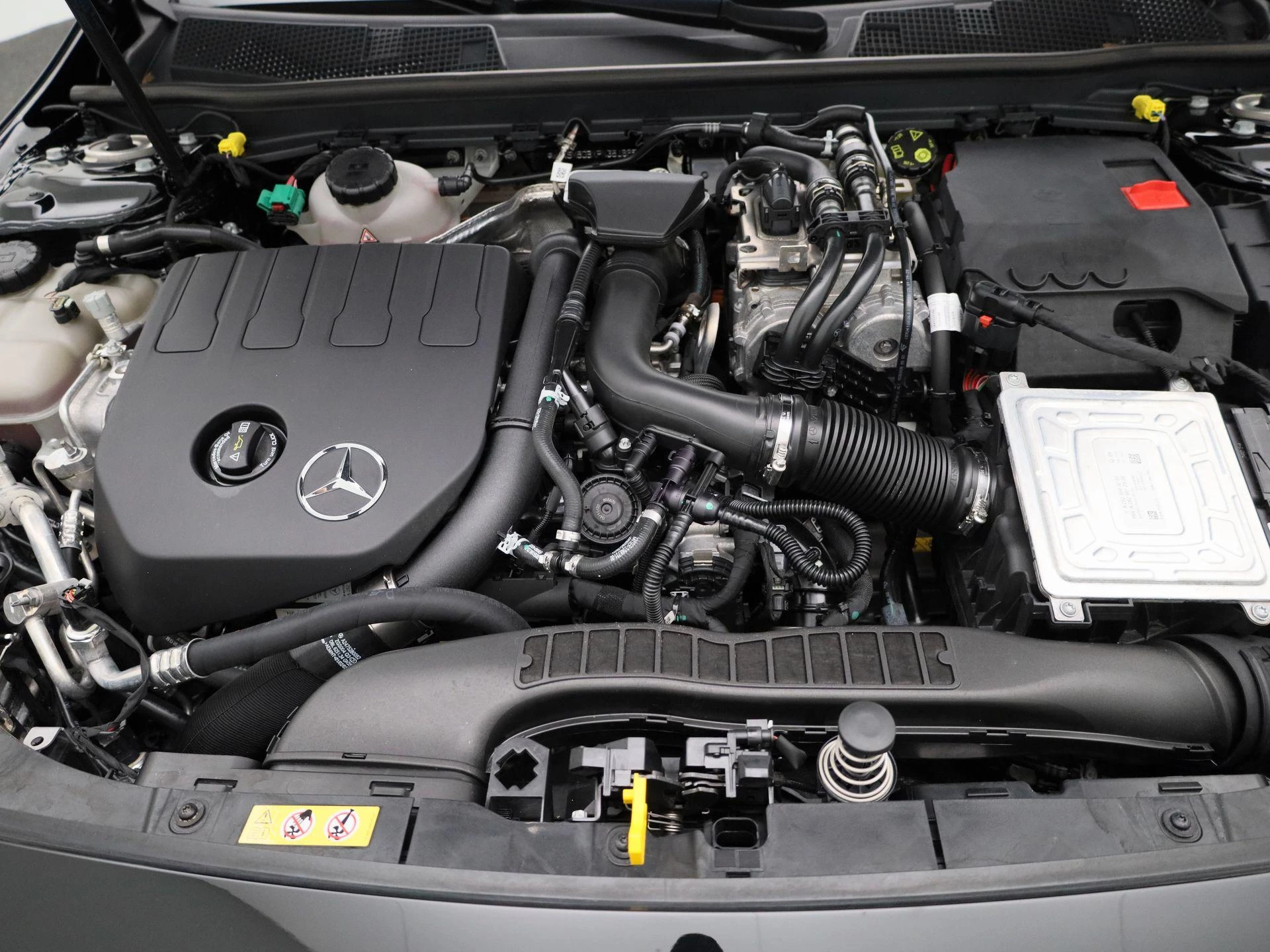 Mercedes-Benz CLA Shooting Brake 250 e AMG Line