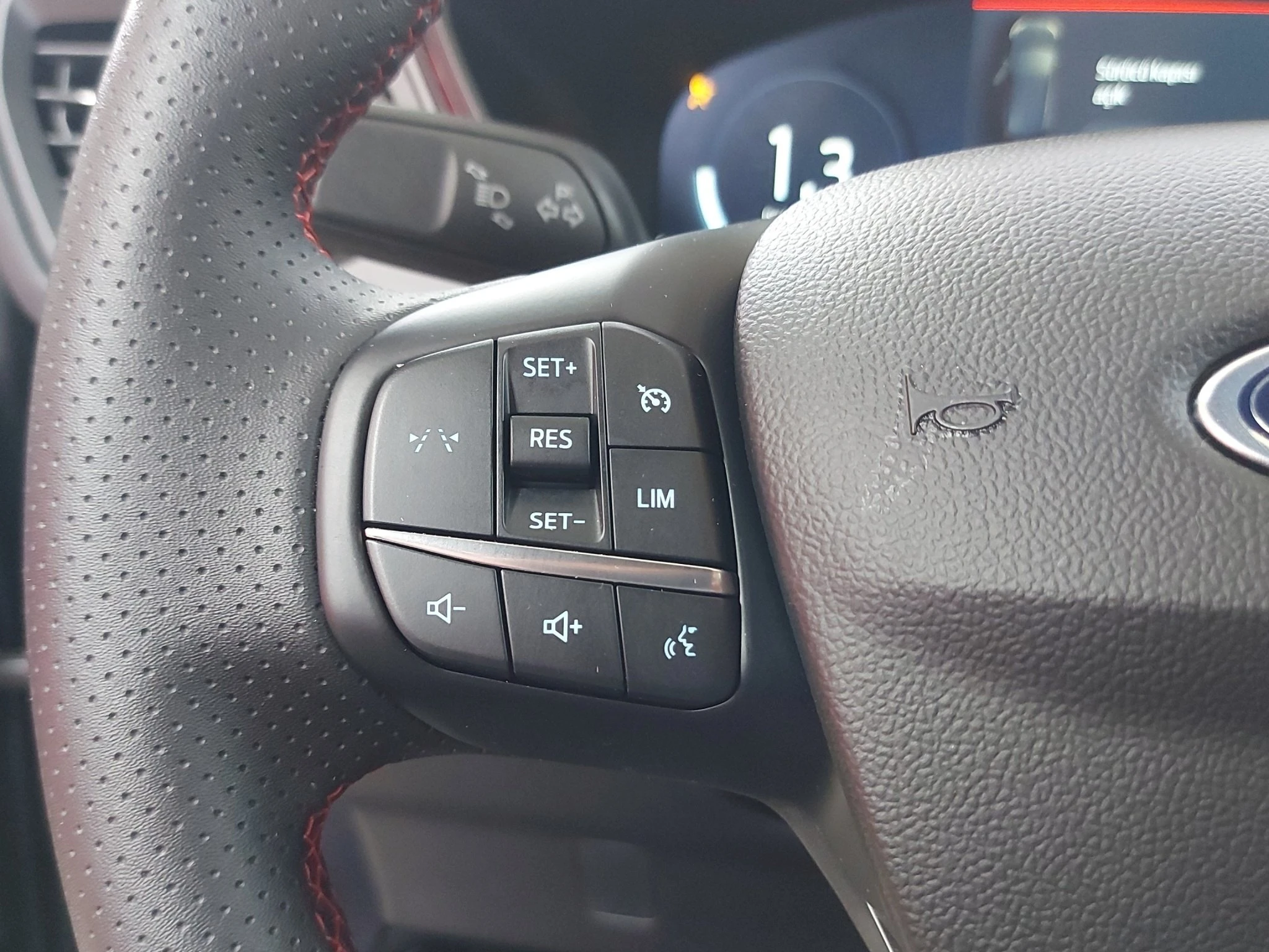 Ford-Kuga-image-22