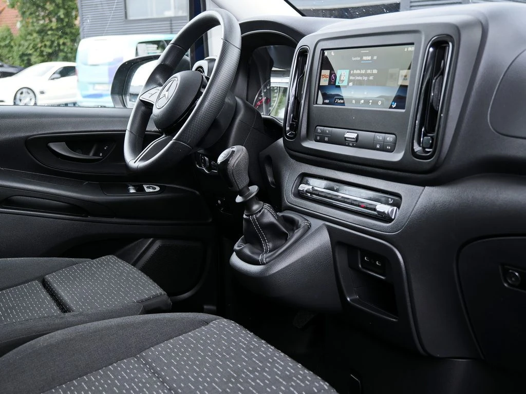 Mercedes-Benz-Vito 116-image-9
