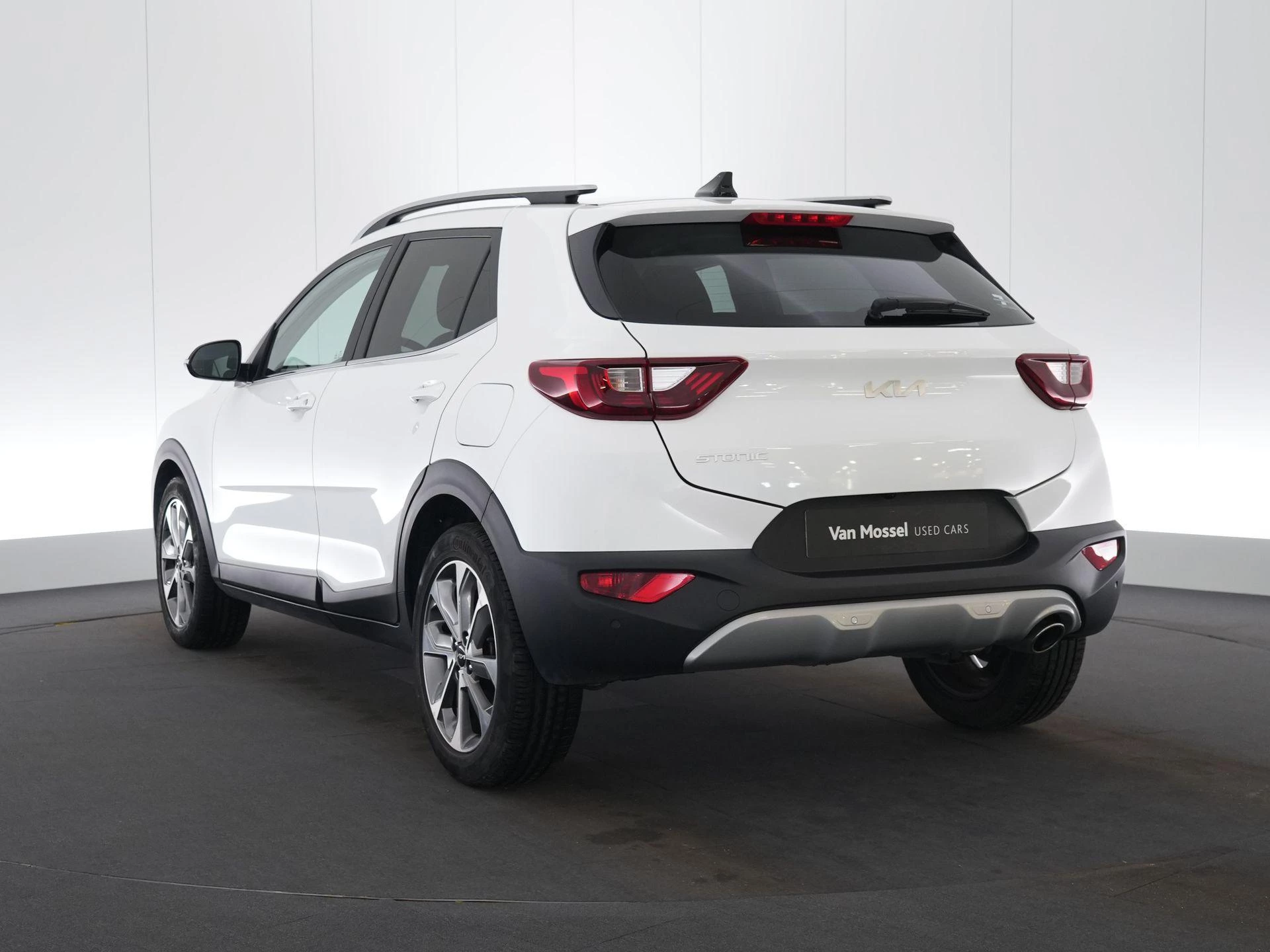 Kia-Stonic-image-1