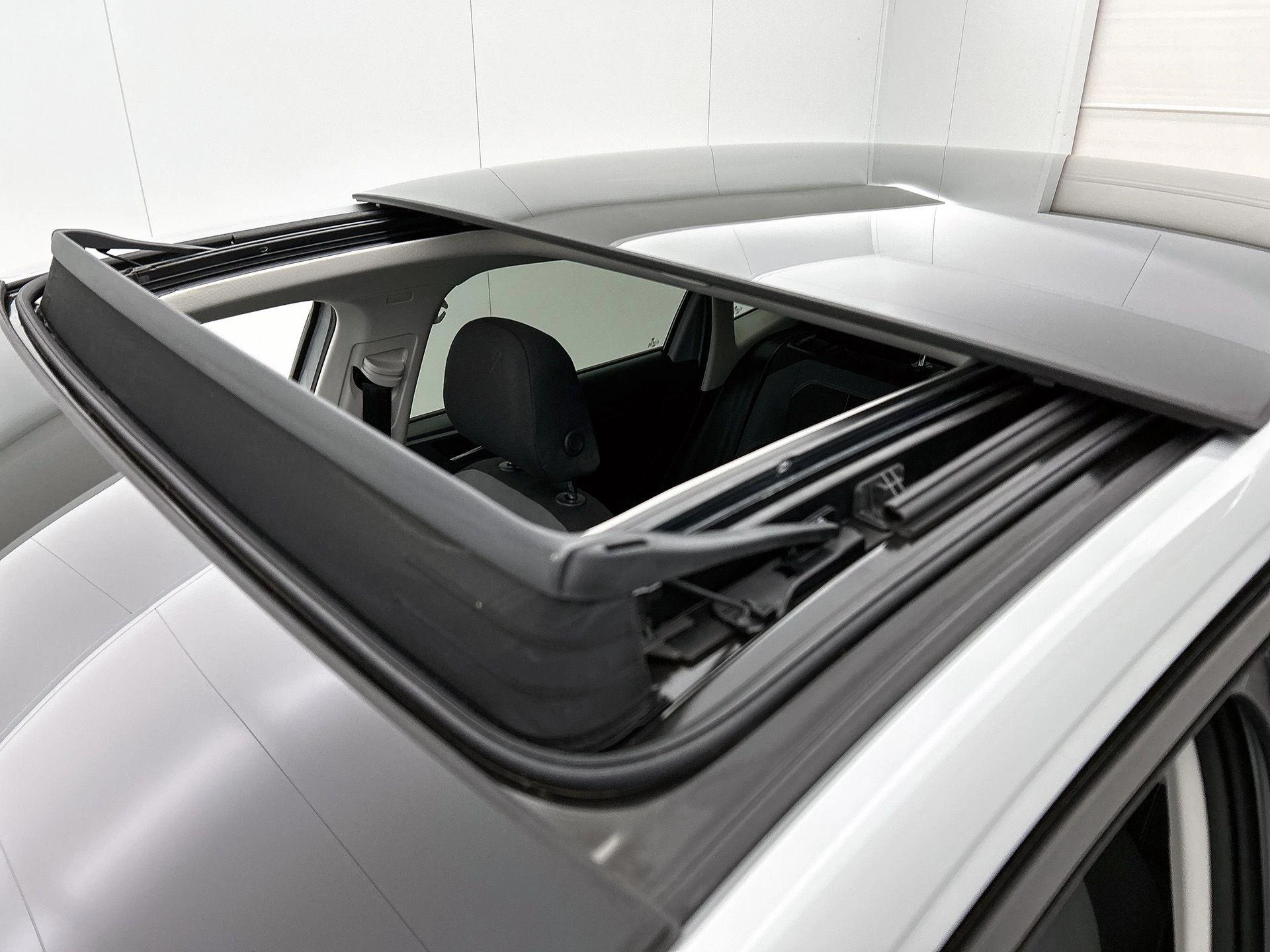 Volkswagen-Polo-image-34