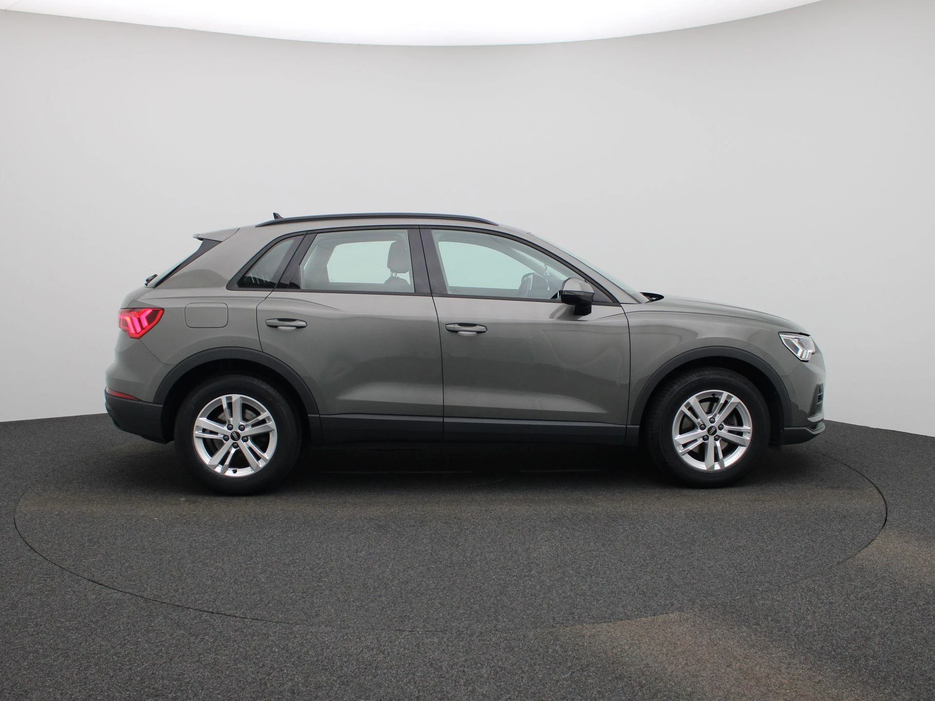 Audi-Q3-image-5