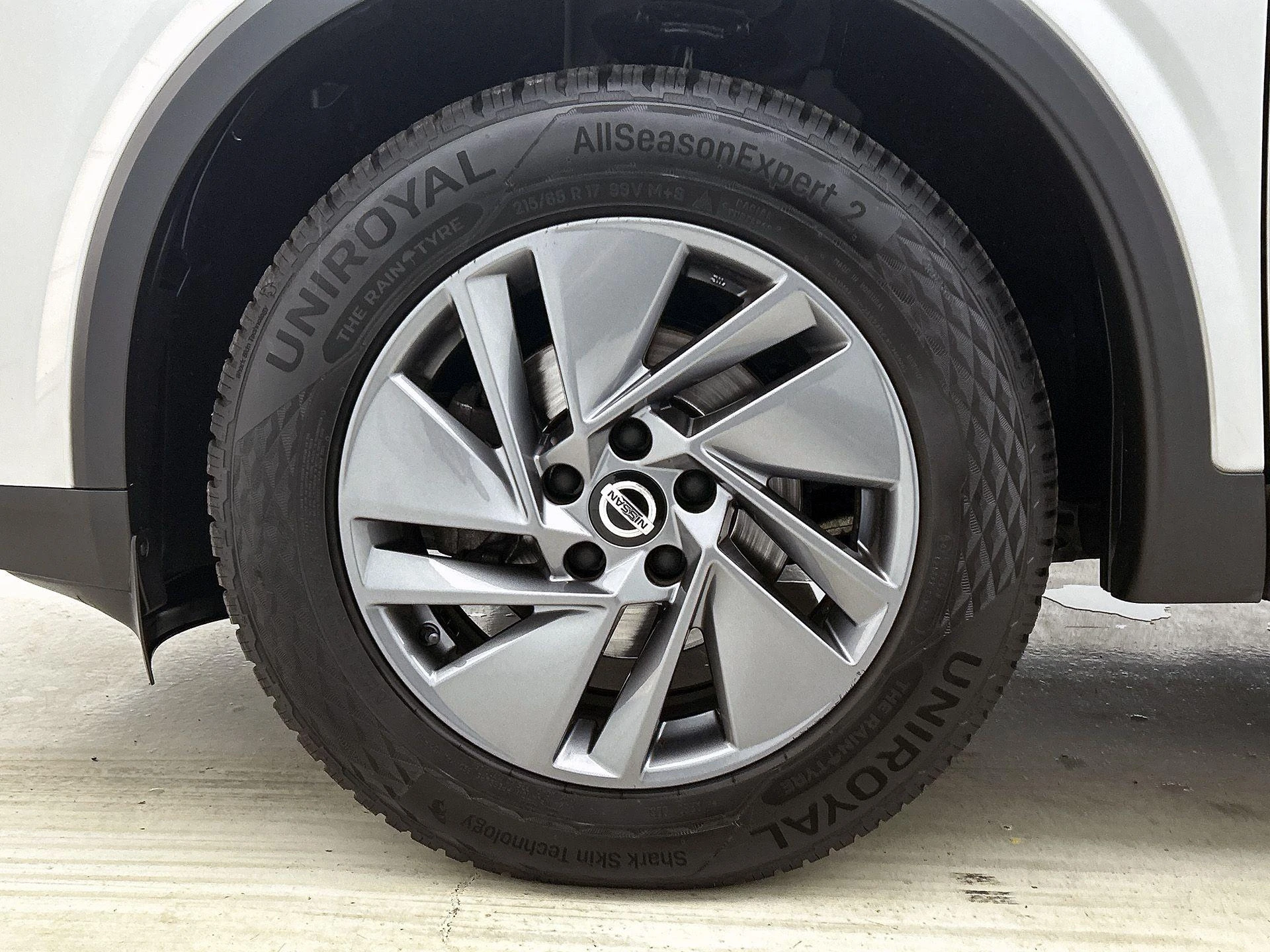 Nissan-QASHQAI-image-35