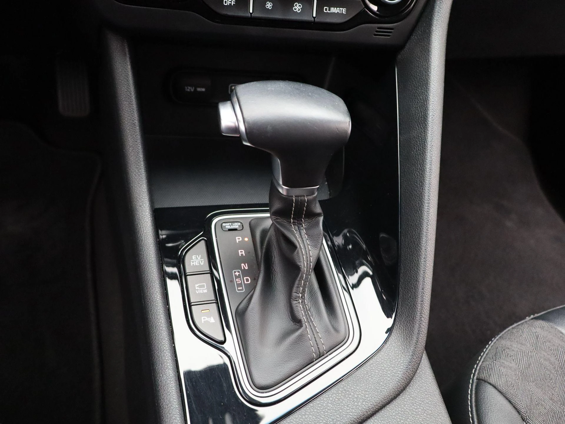 Kia-Niro-image-18
