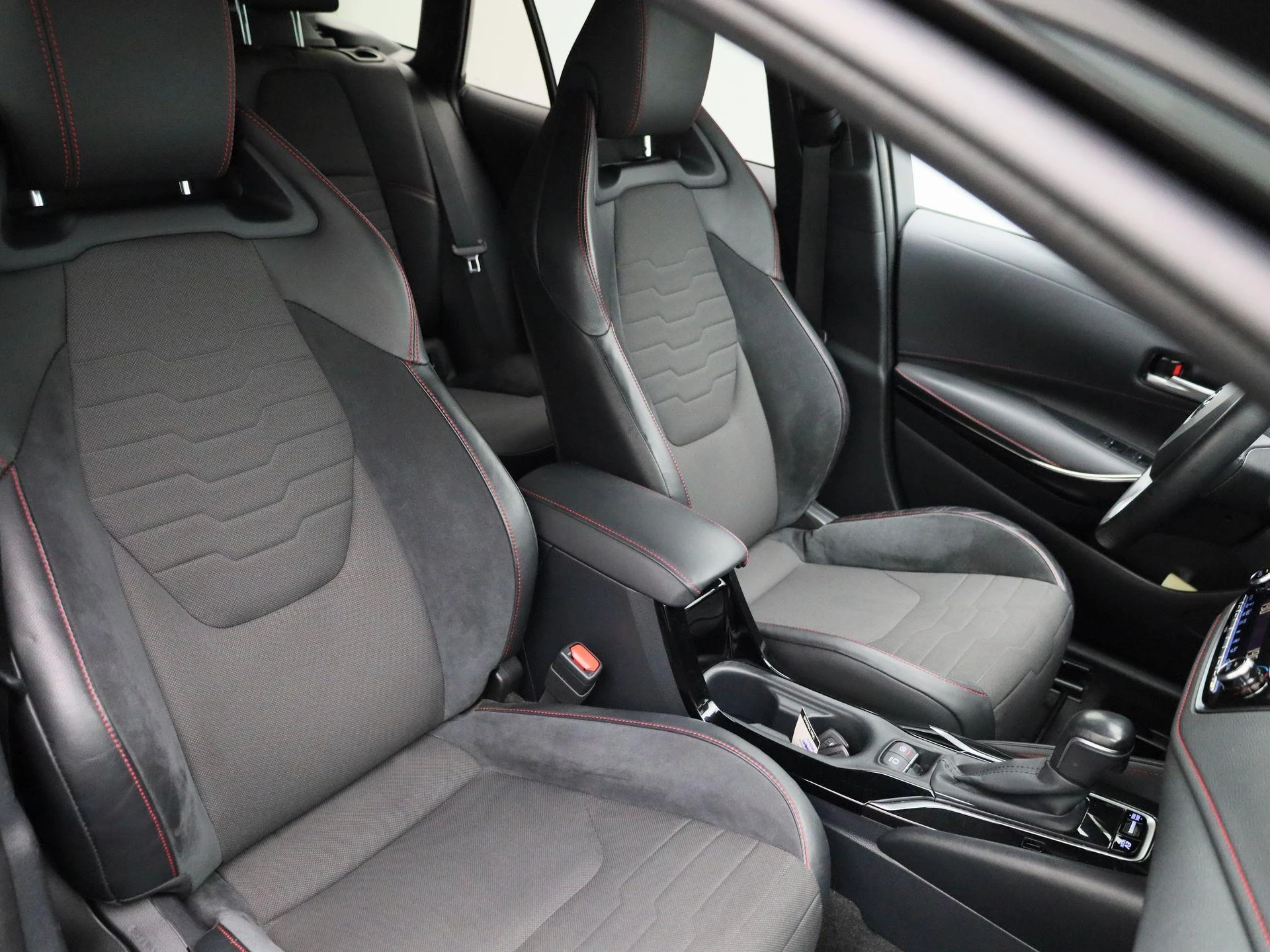 Toyota-Corolla Touring Sports-image-37