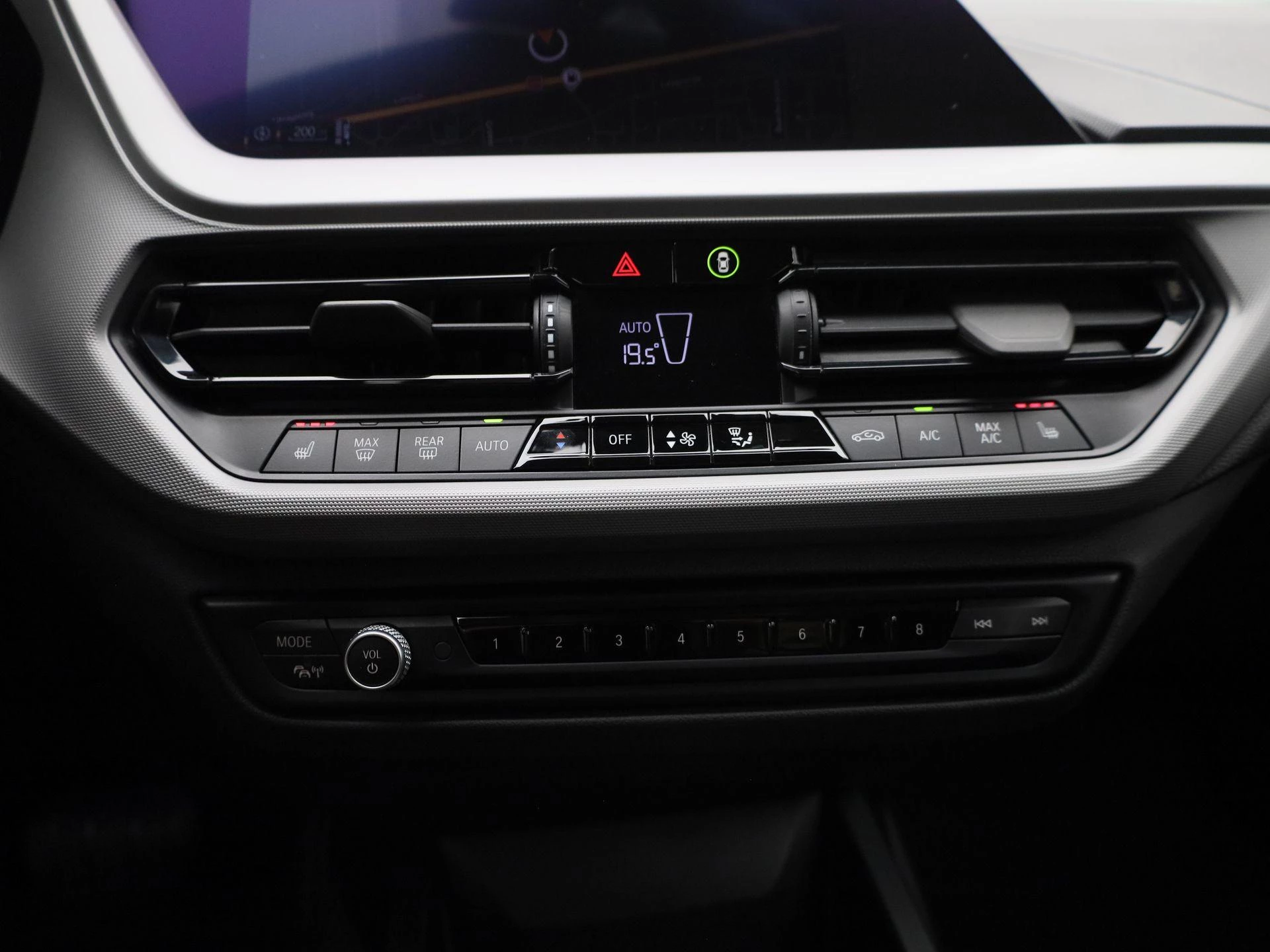 BMW 1 Reeks Hatch 116iA Carplay | Zetelverwarming | LED | Cruise