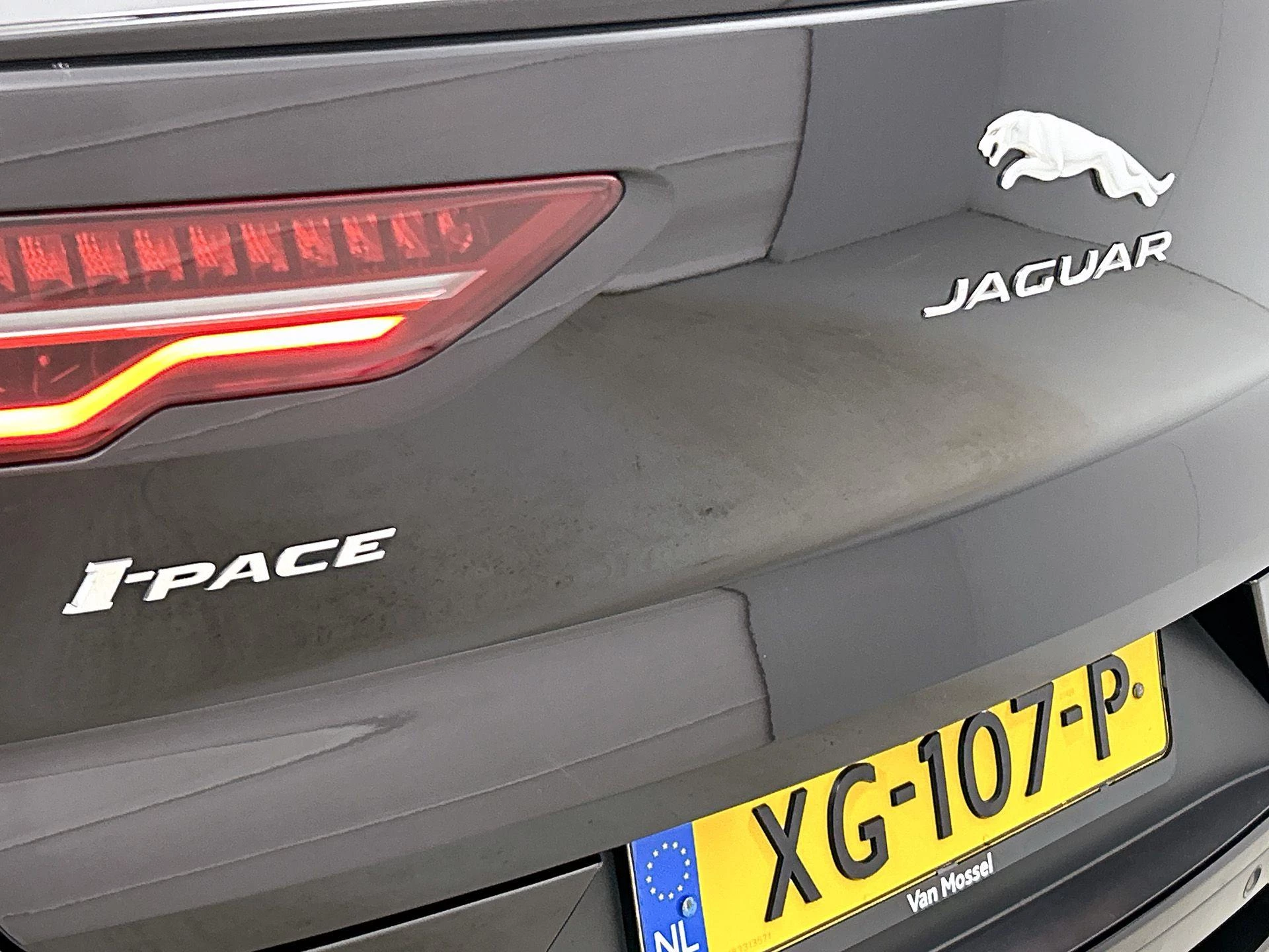 Jaguar-I-PACE-image-70