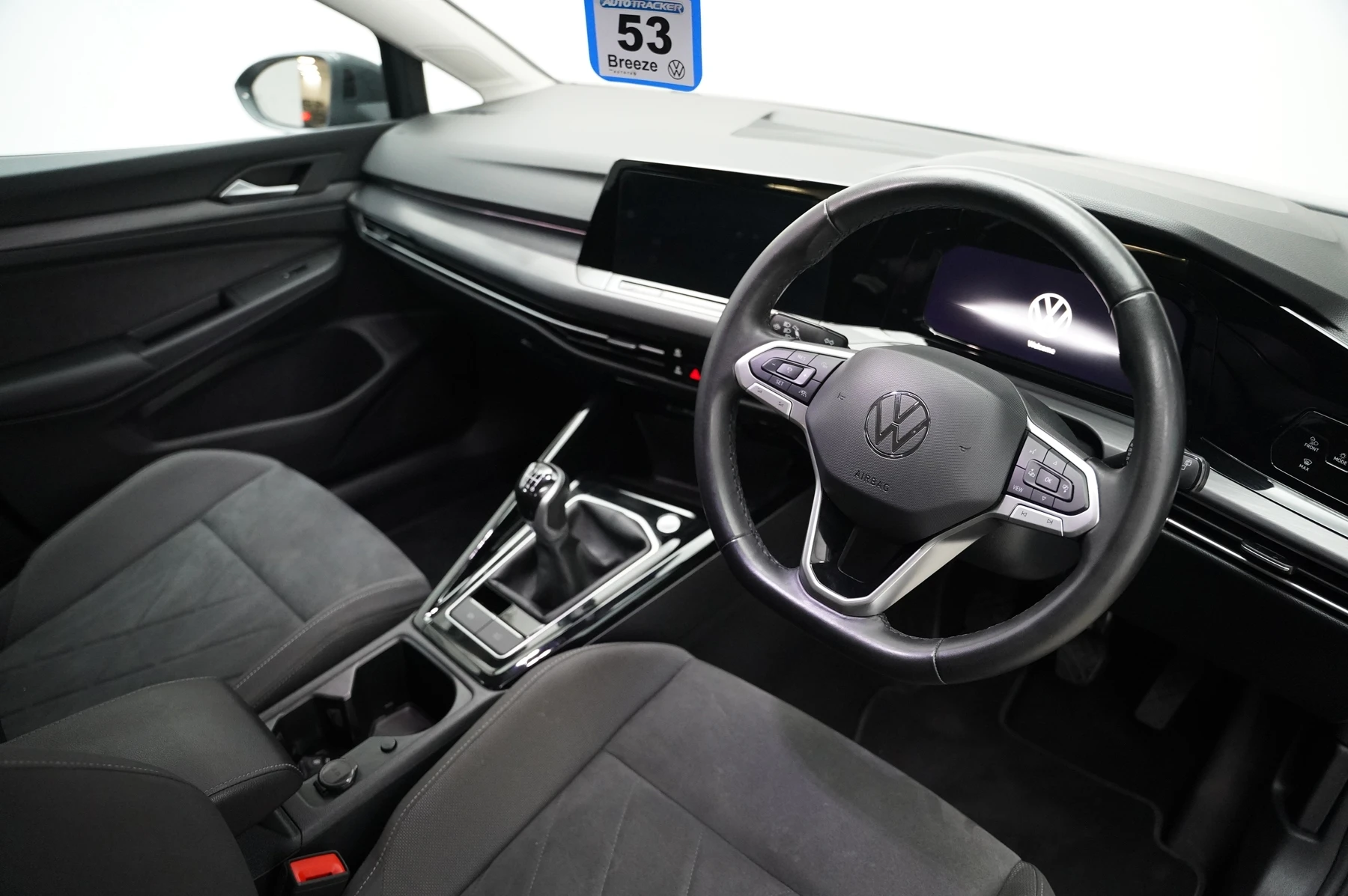 Volkswagen-Golf-image-5