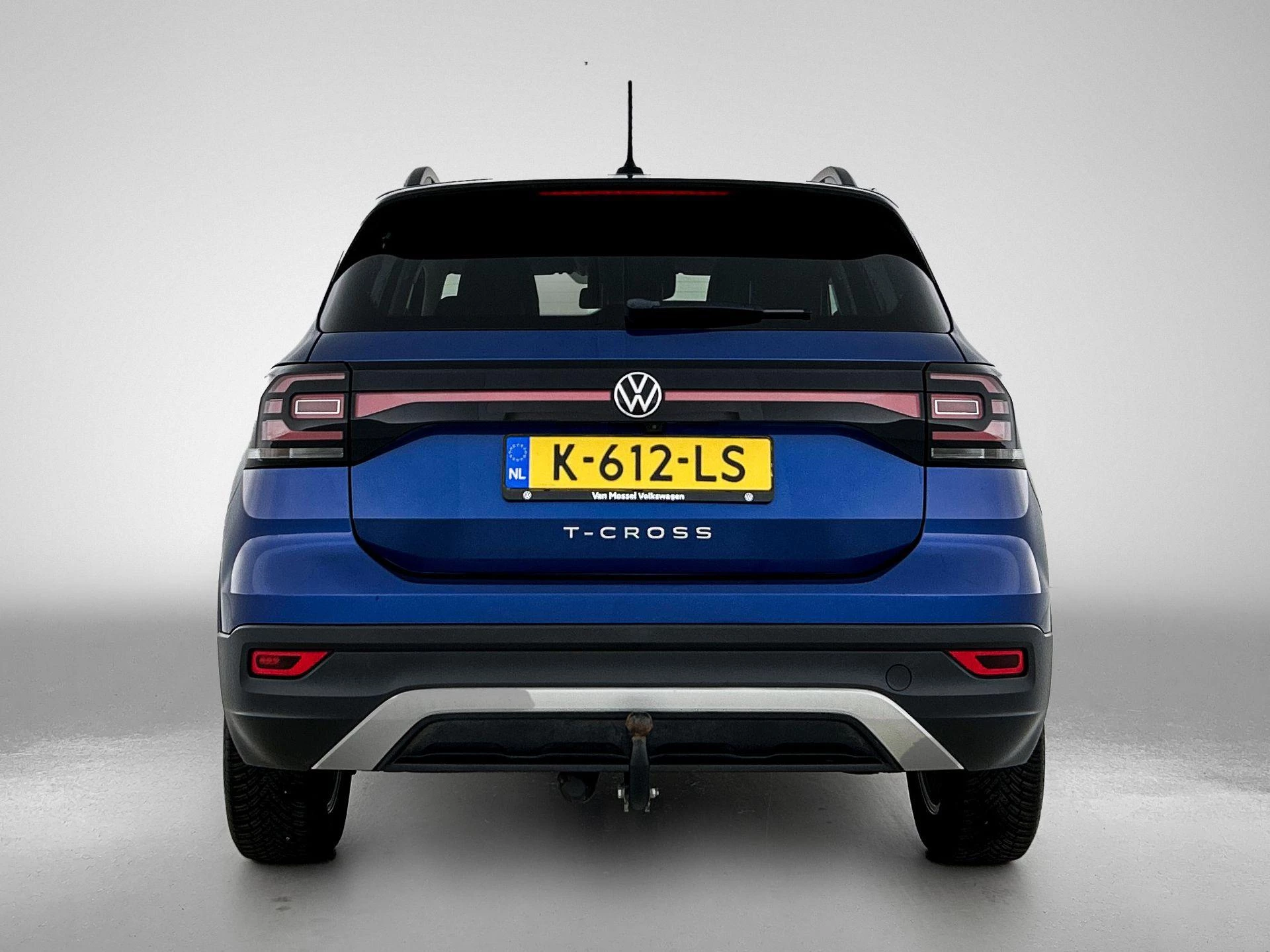 Volkswagen-T-Cross-image-2