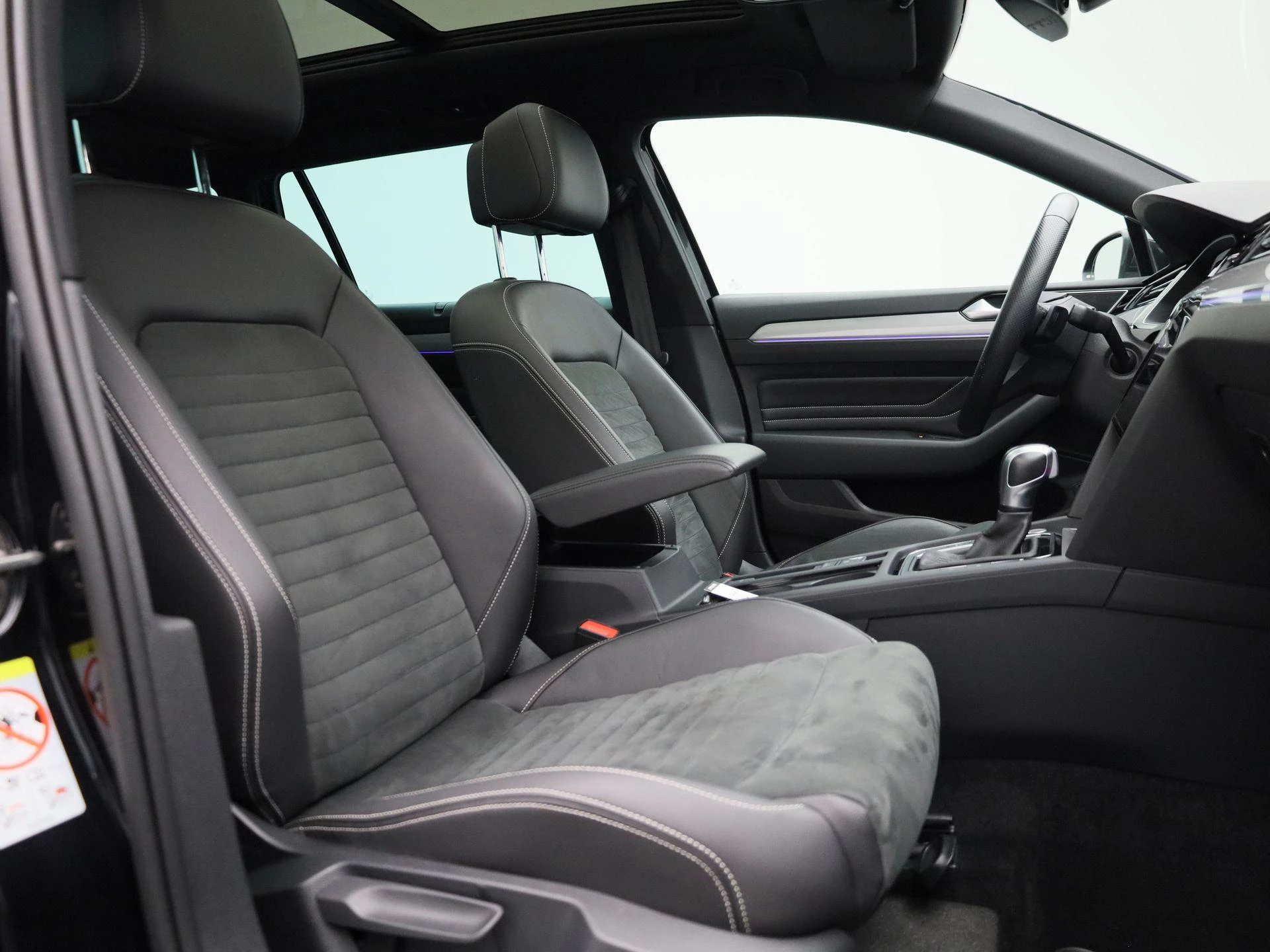 Volkswagen-Passat-image-33