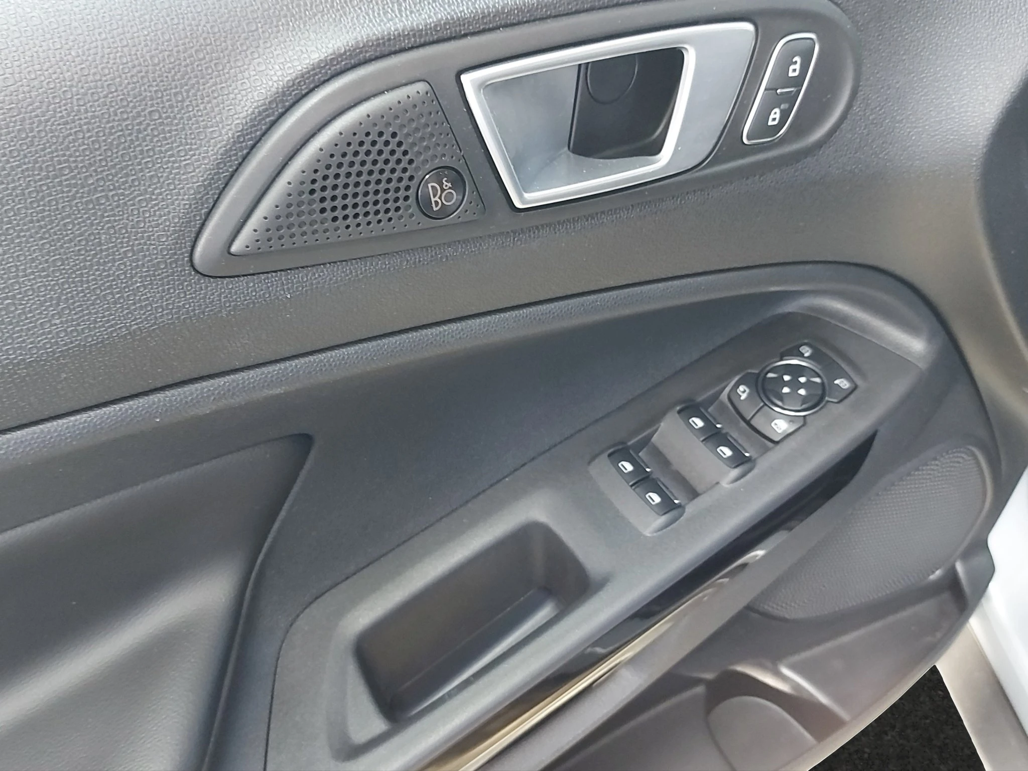 Ford-EcoSport-image-16