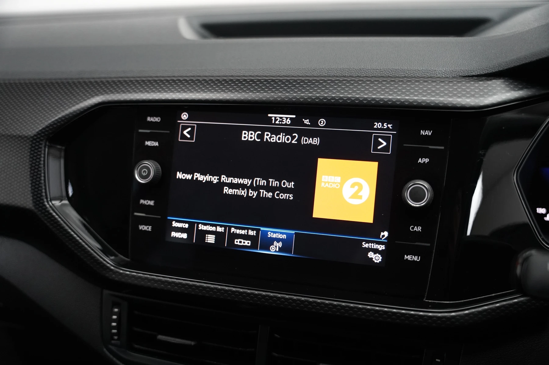 Volkswagen-T-Cross-image-28