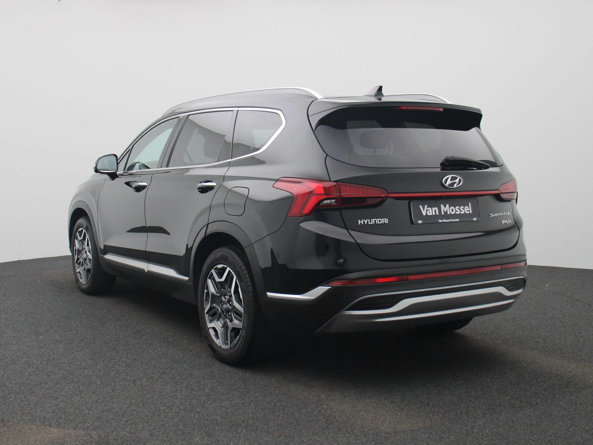 Hyundai Santa Fe 1.6 T-GDi Plug-in Hybrid 4x4 Shine Aut.