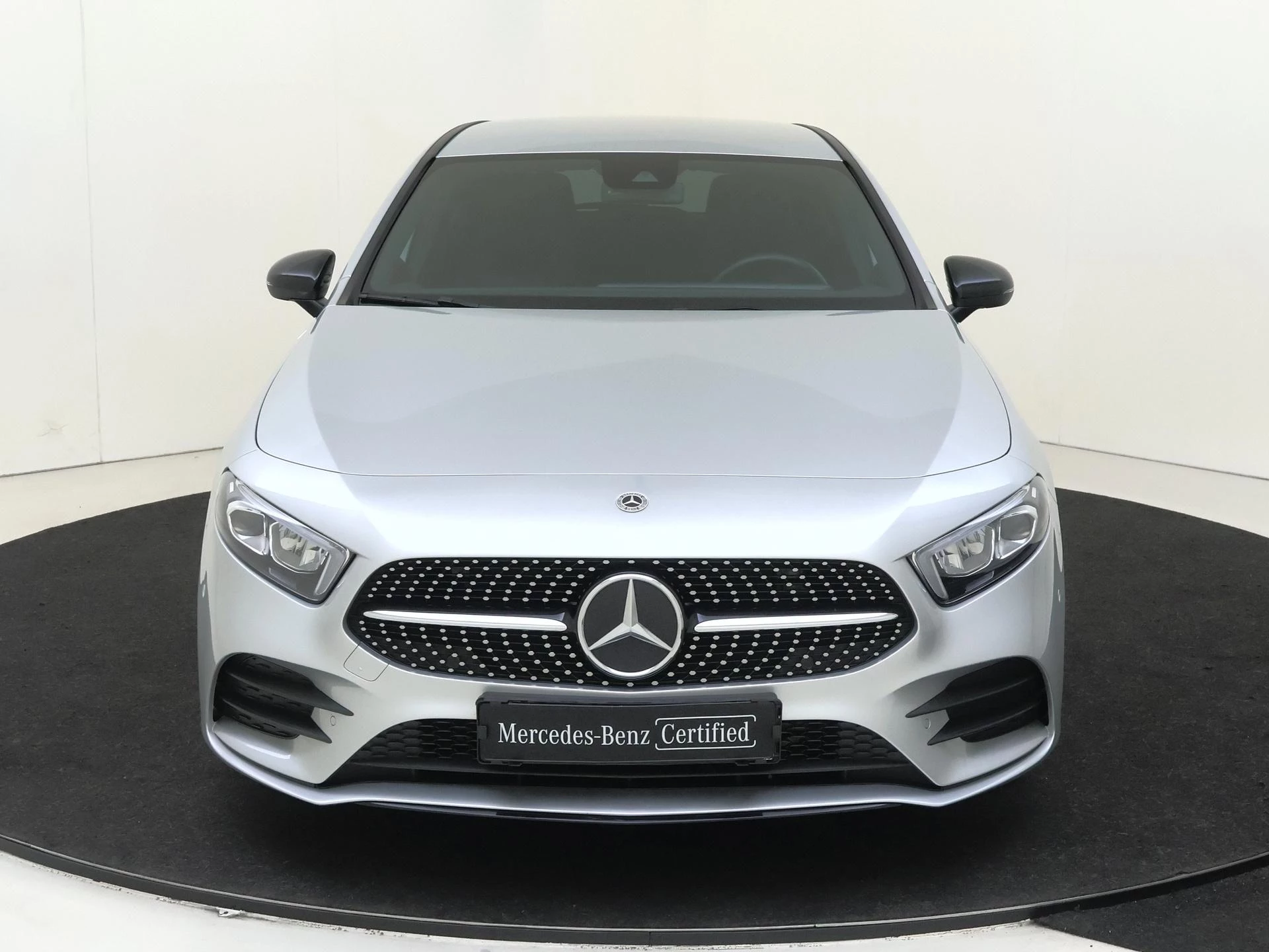 Mercedes-Benz-A-Klasse-image-5