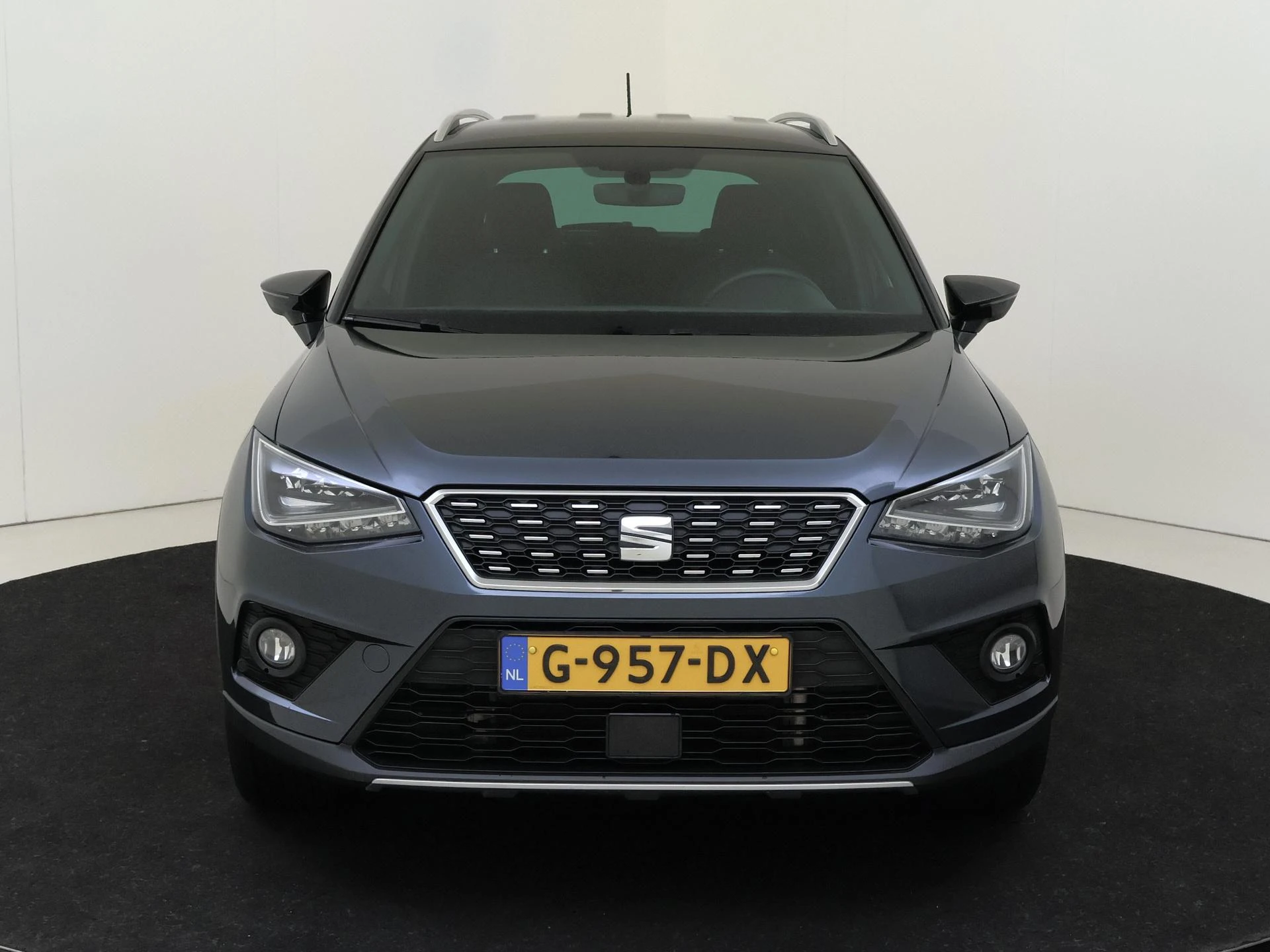 SEAT-Arona-image-5
