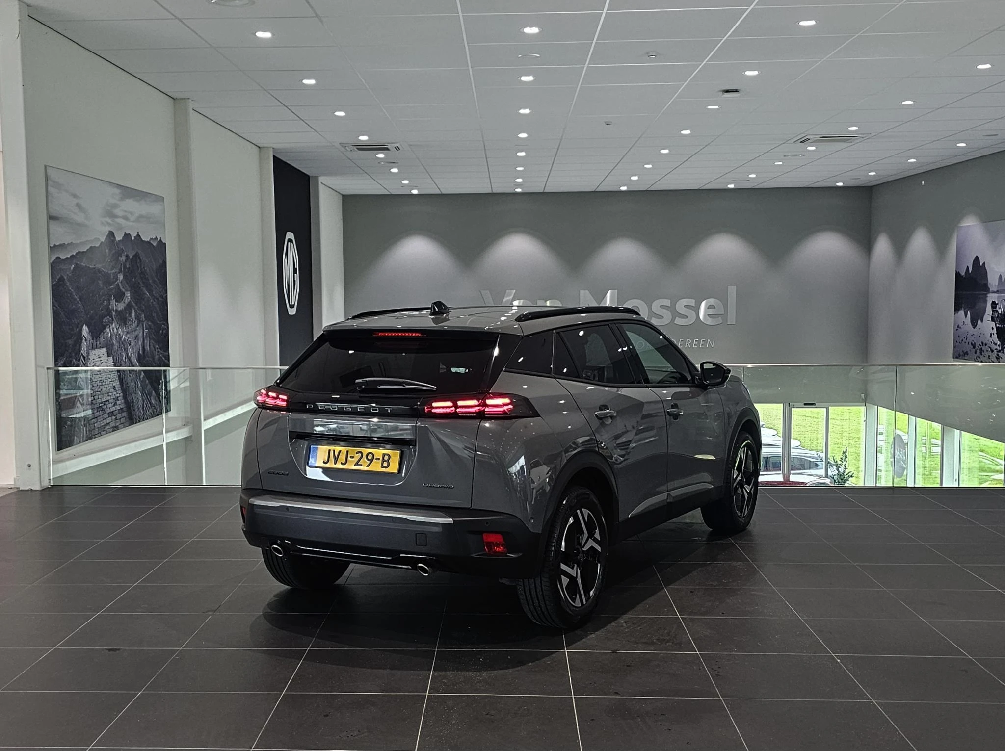 Peugeot-2008-image-4