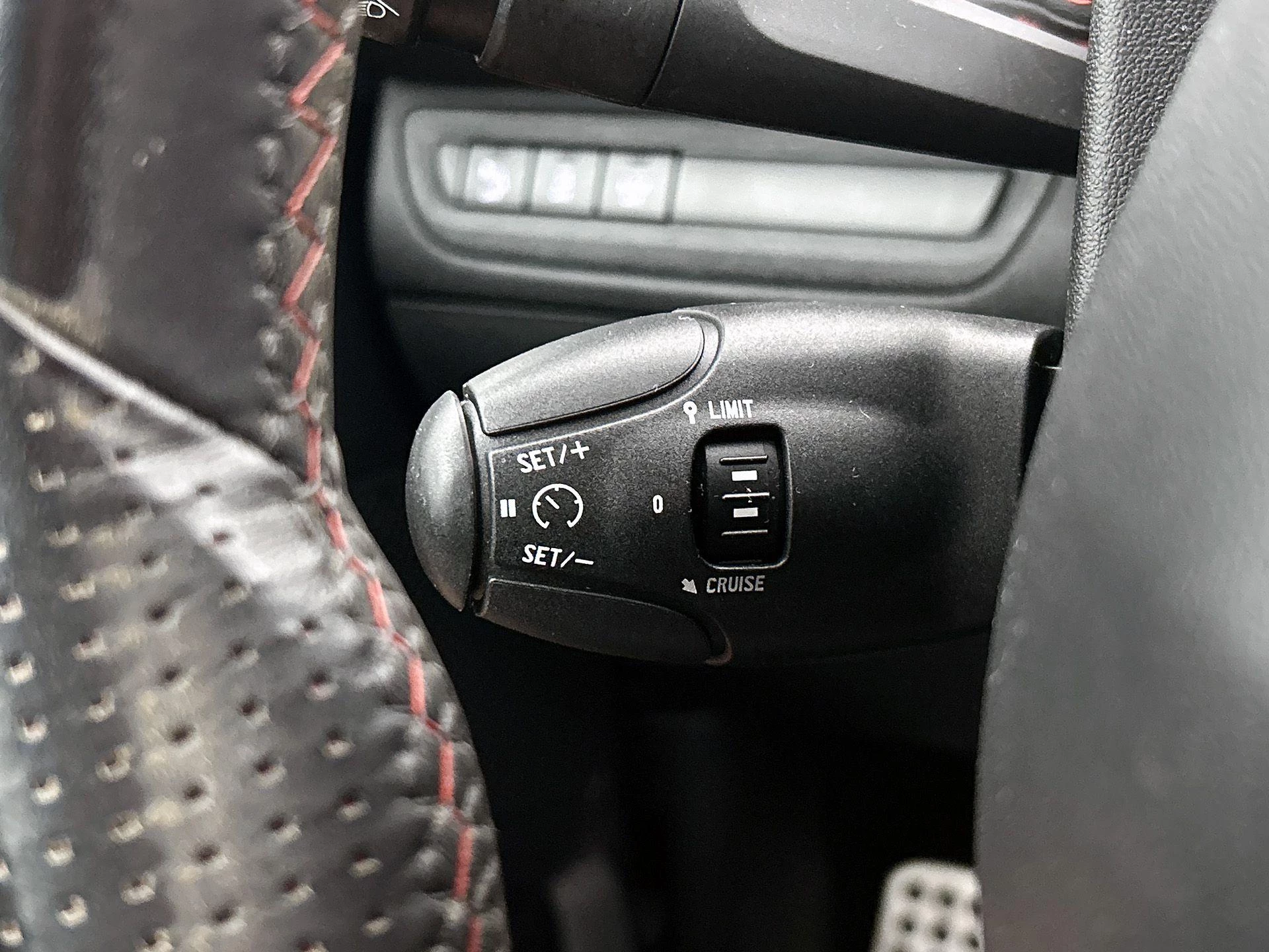 Peugeot 208 1.6 e-THP GTi