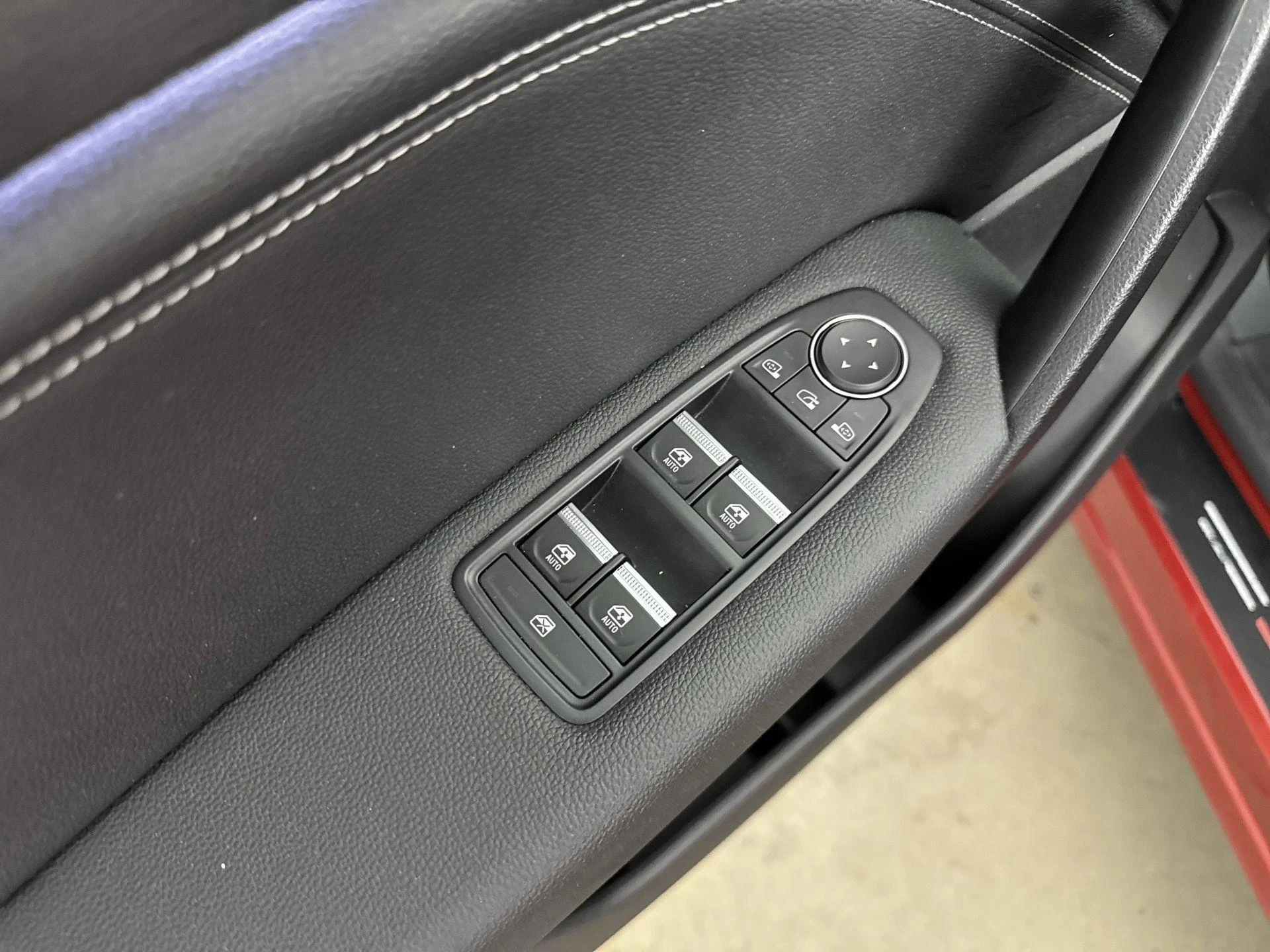 Renault-Captur-image-12