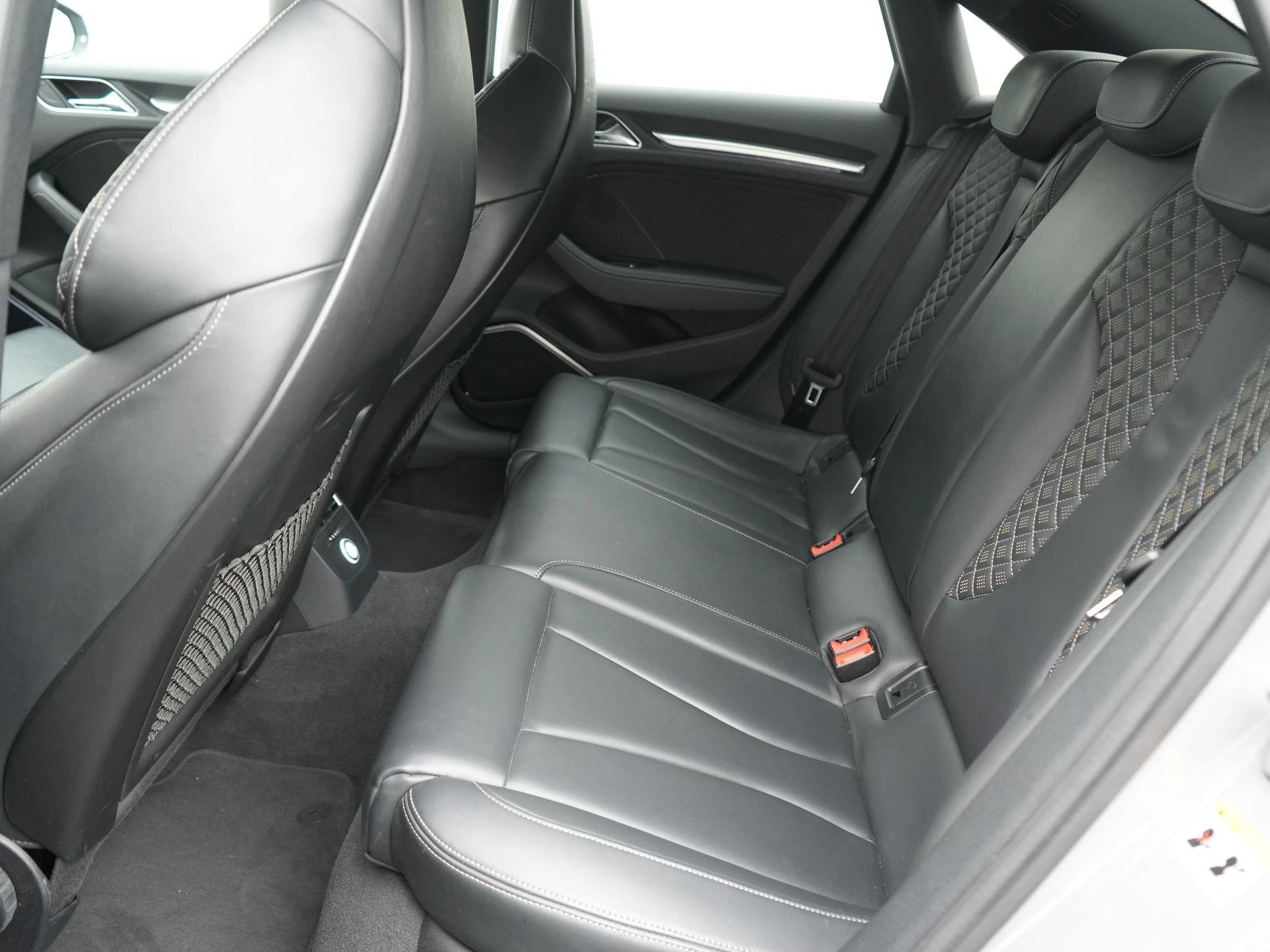 Audi RS3 Limousine 2.5 TFSI quattro