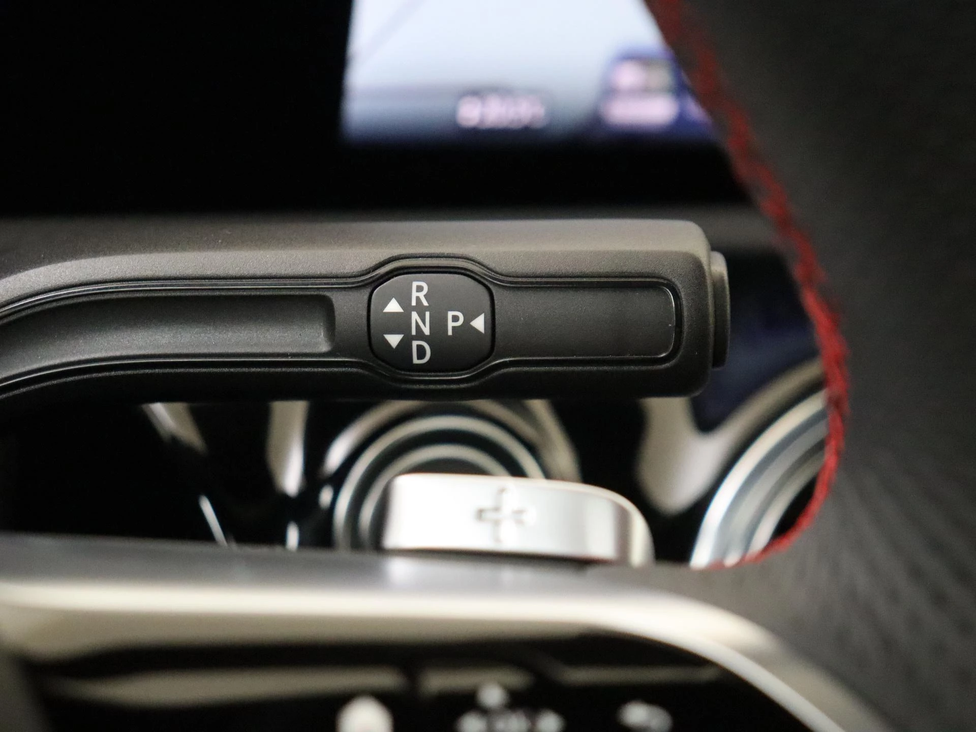 Mercedes-Benz-CLA-image-14