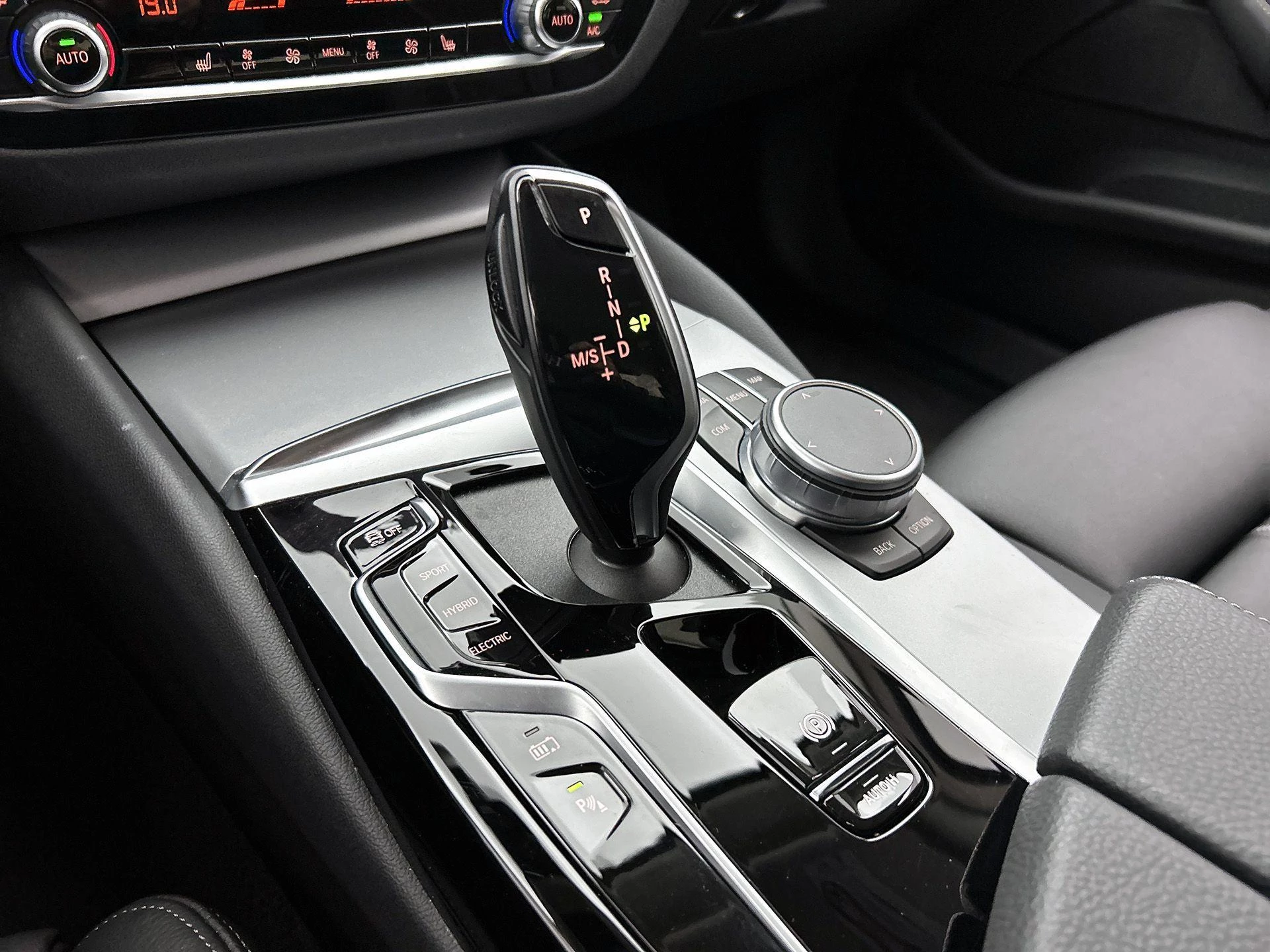 BMW-5 Serie-image-28