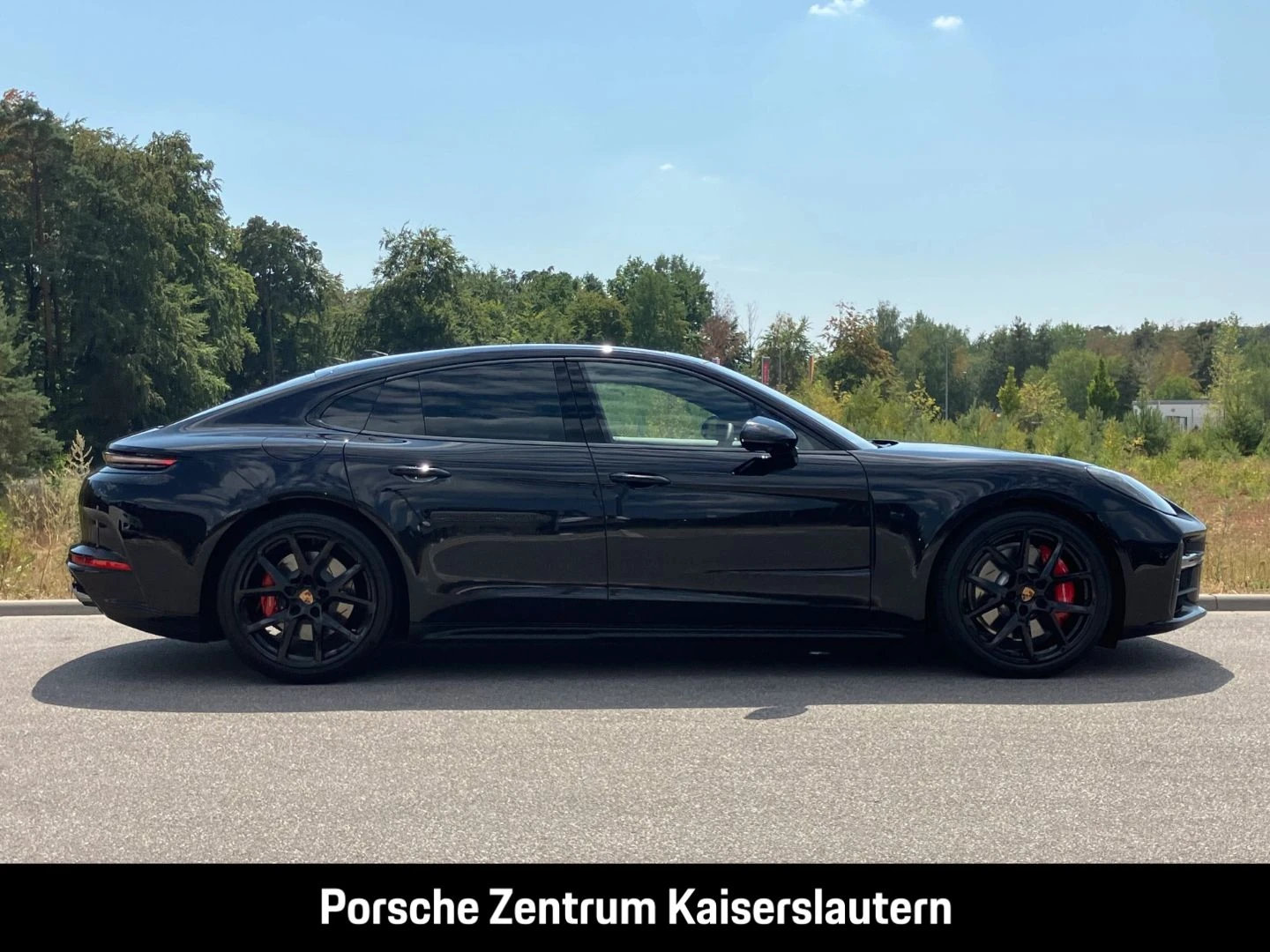 Porsche-Panamera-image-6