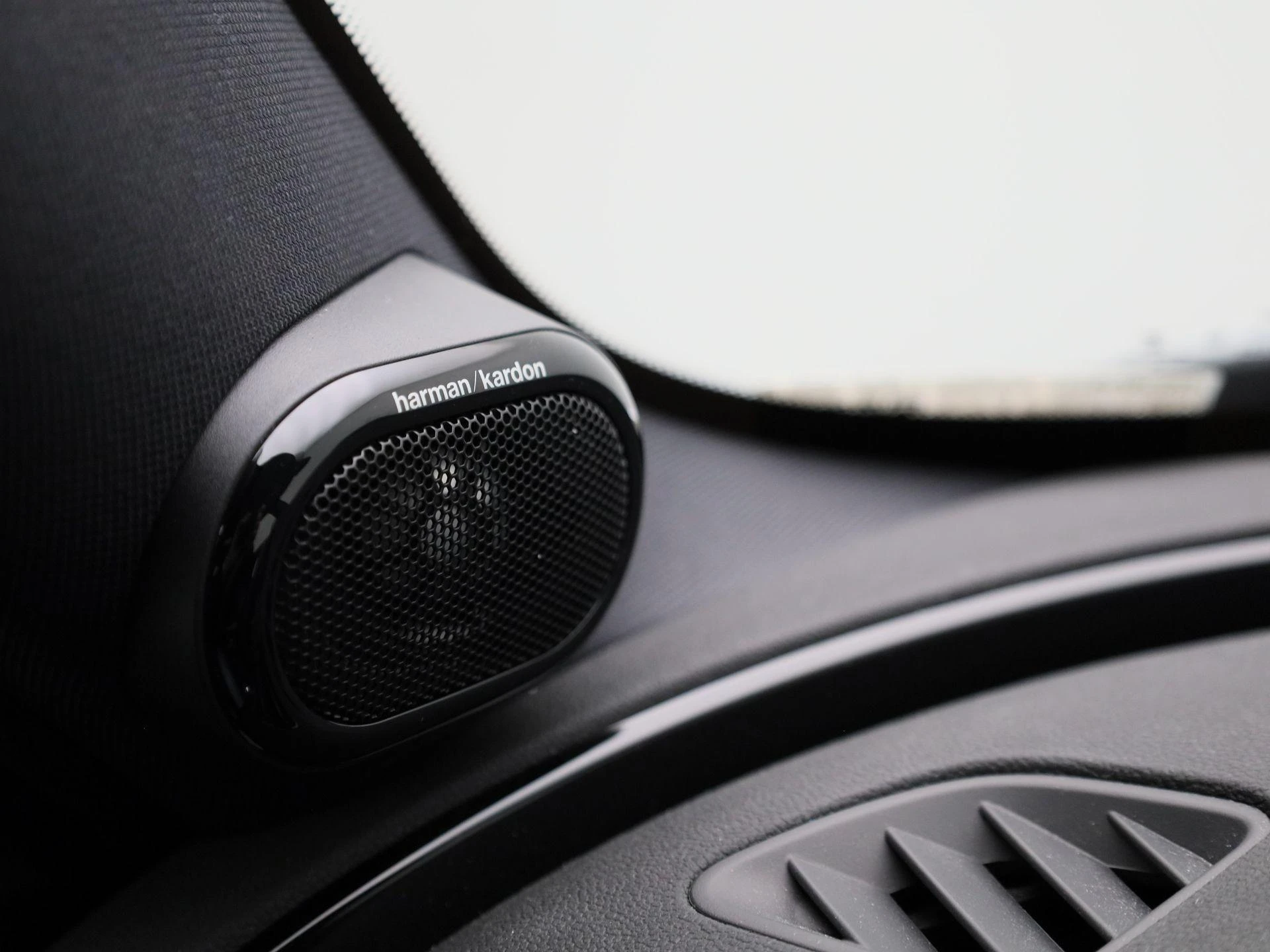 MINI-Clubman-image-24