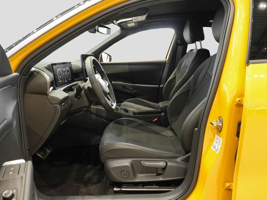 Volkswagen T-Roc 1.5 l eTSI DSG R-Line VAL VSA