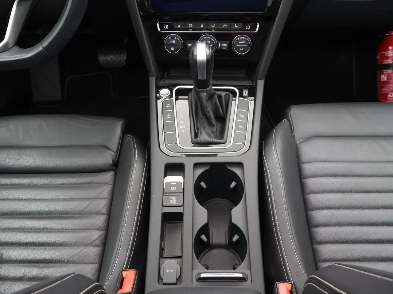 Volkswagen-Passat-image-29