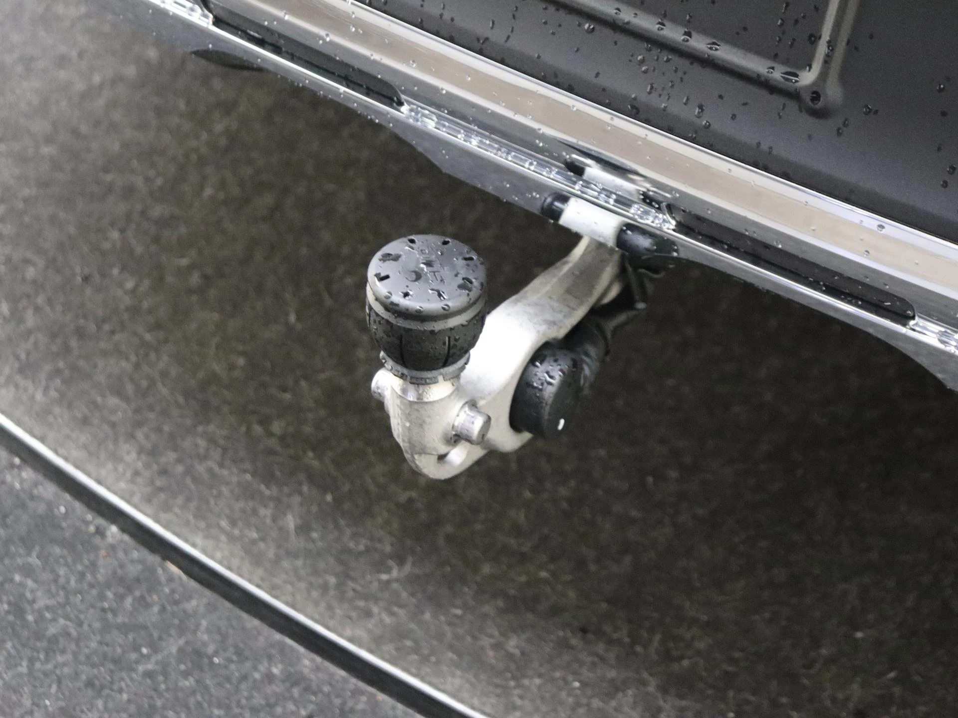 Mercedes-Benz-GLC-image-32