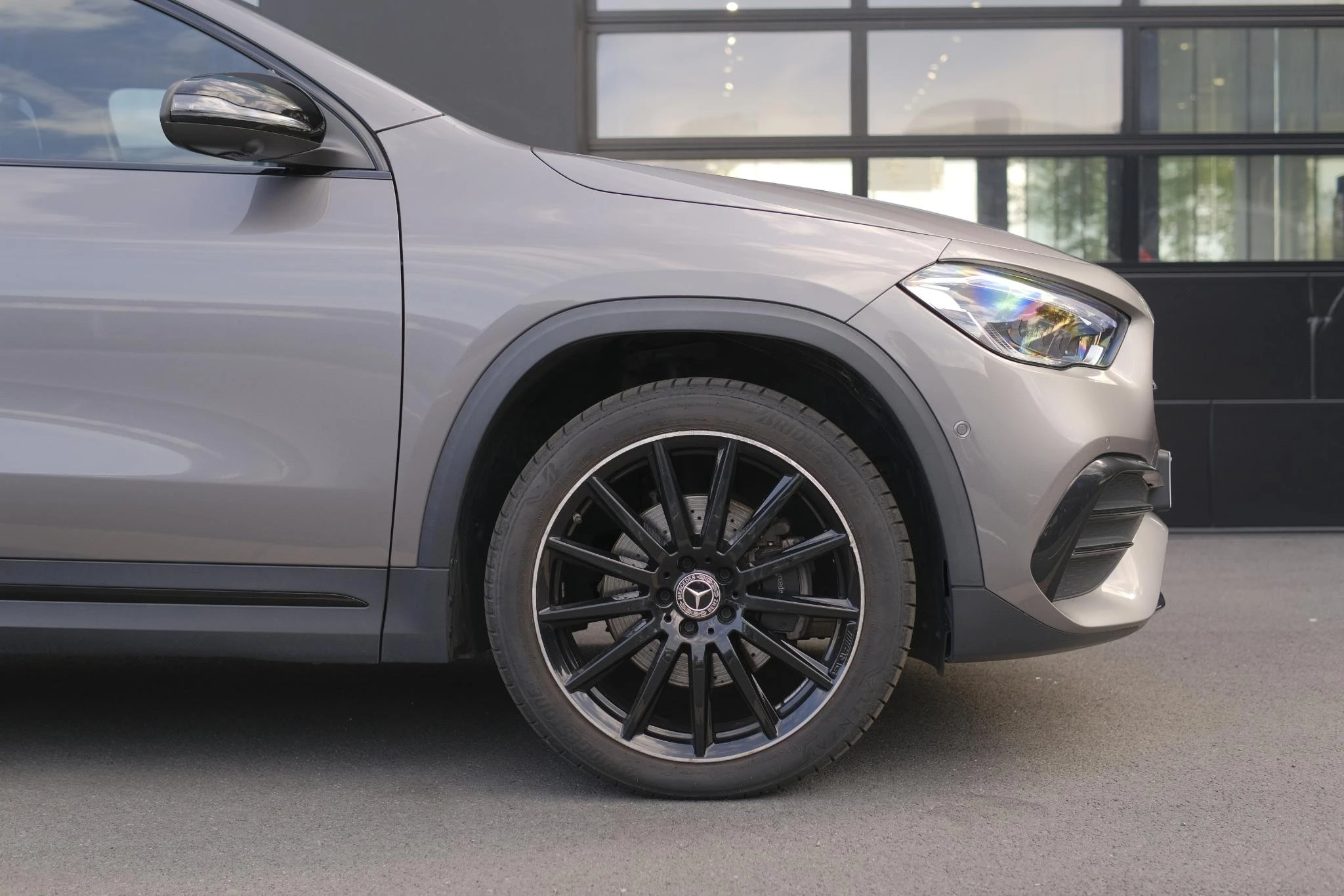 Mercedes-Benz-GLA-image-9