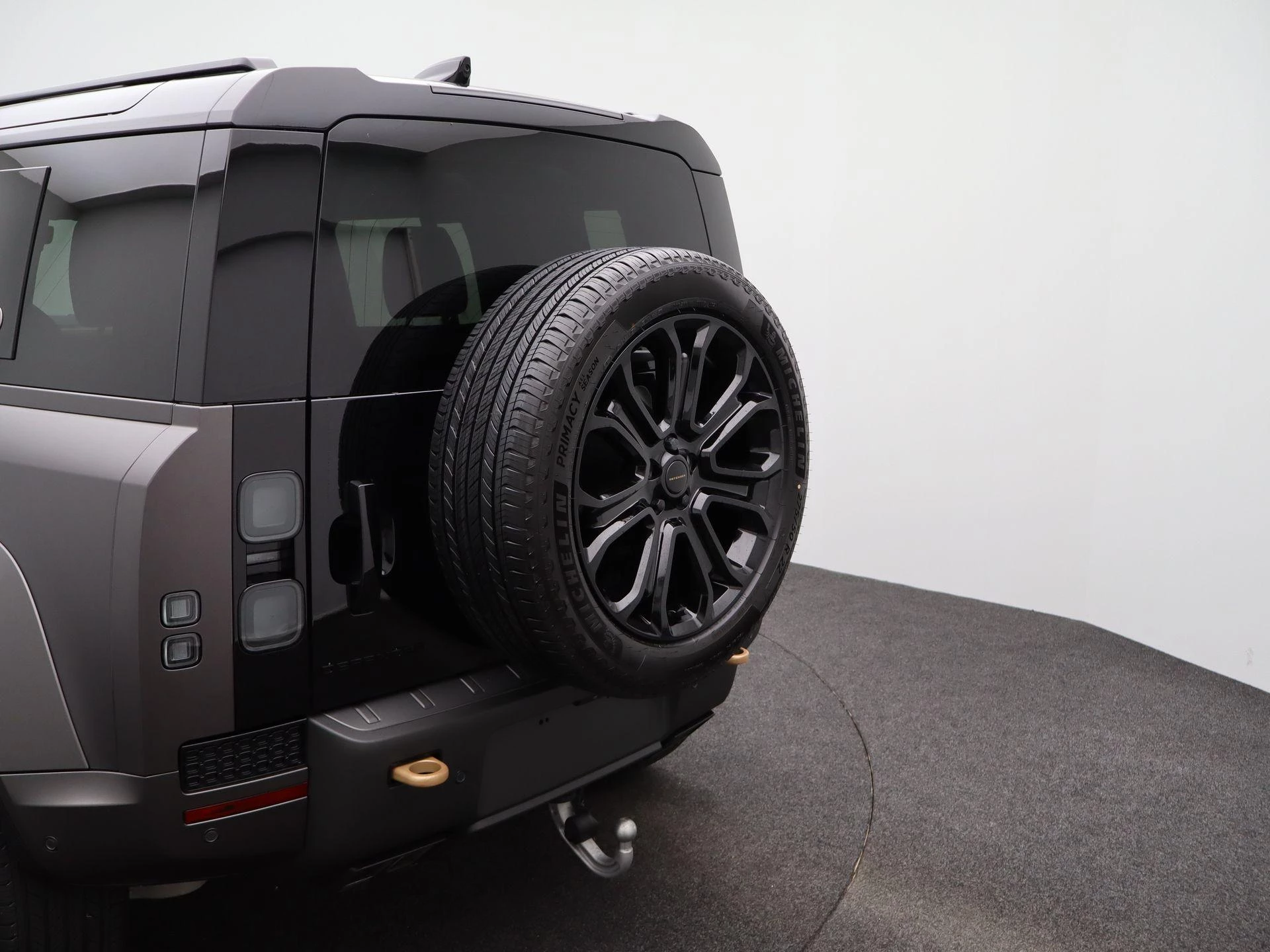 Land Rover Defender 110 4.4 P635 110 Octa