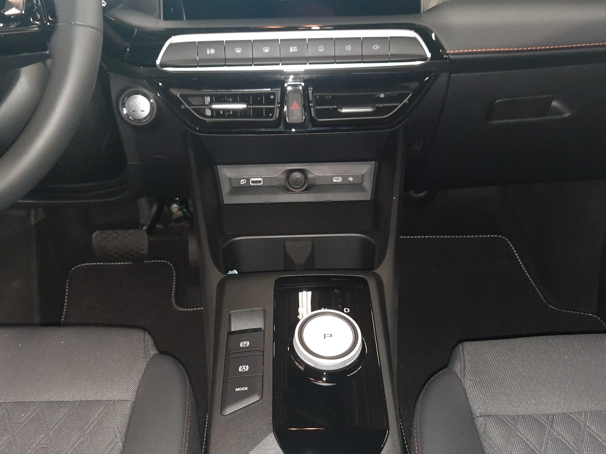 MG MG3 Luxury 1.5 Hybrid+ Aut. | LED | ACC | RFK | SHZ | PDC | LMF | Klima