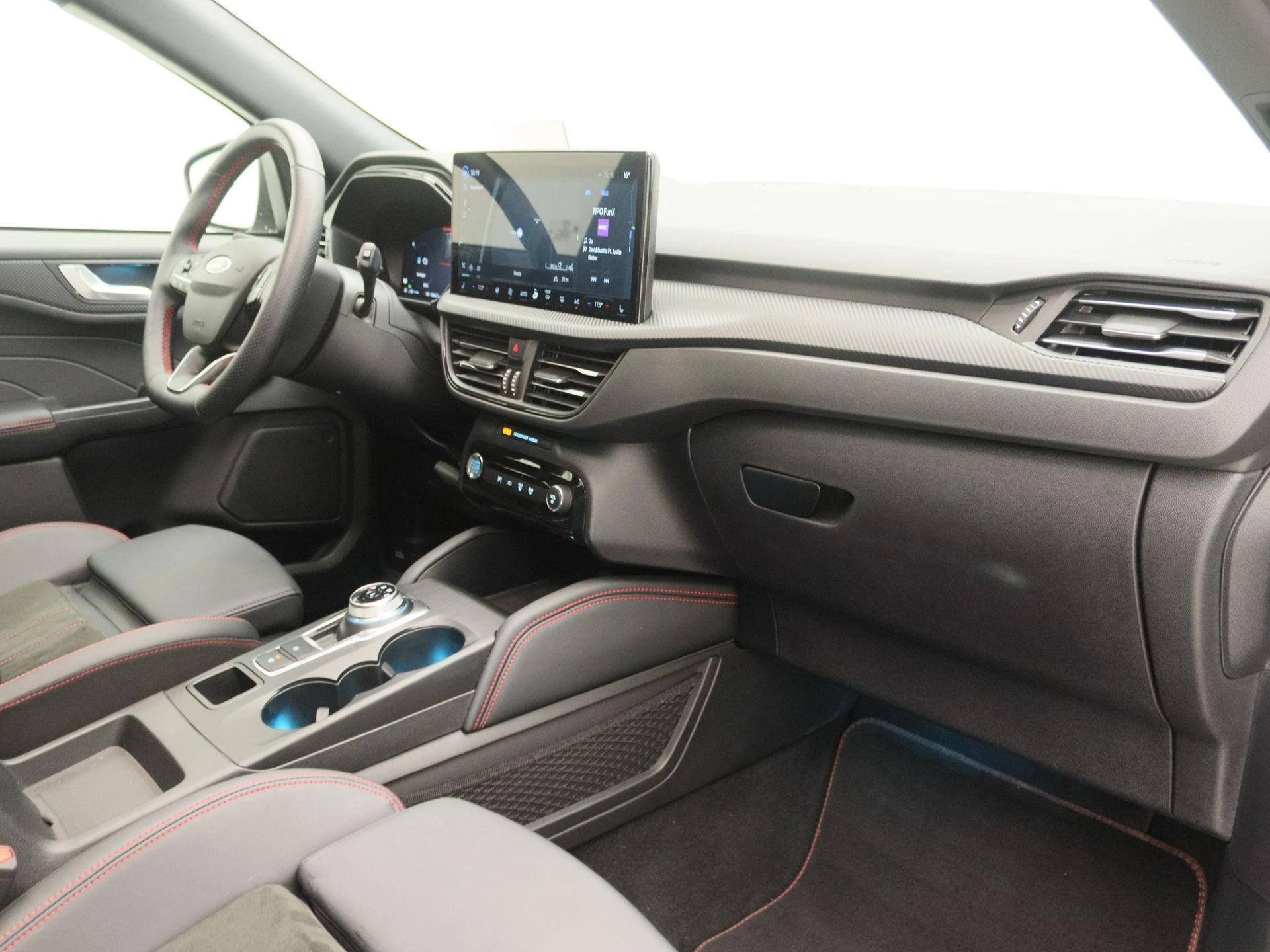 Ford-Kuga-image-26
