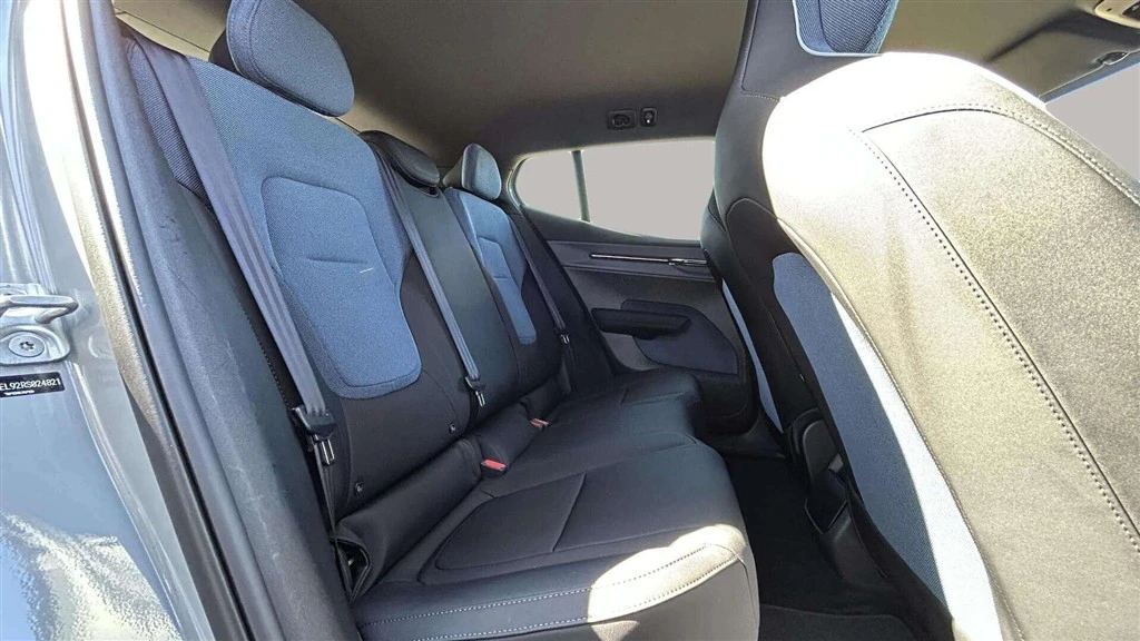 Volvo-EX30-image-21