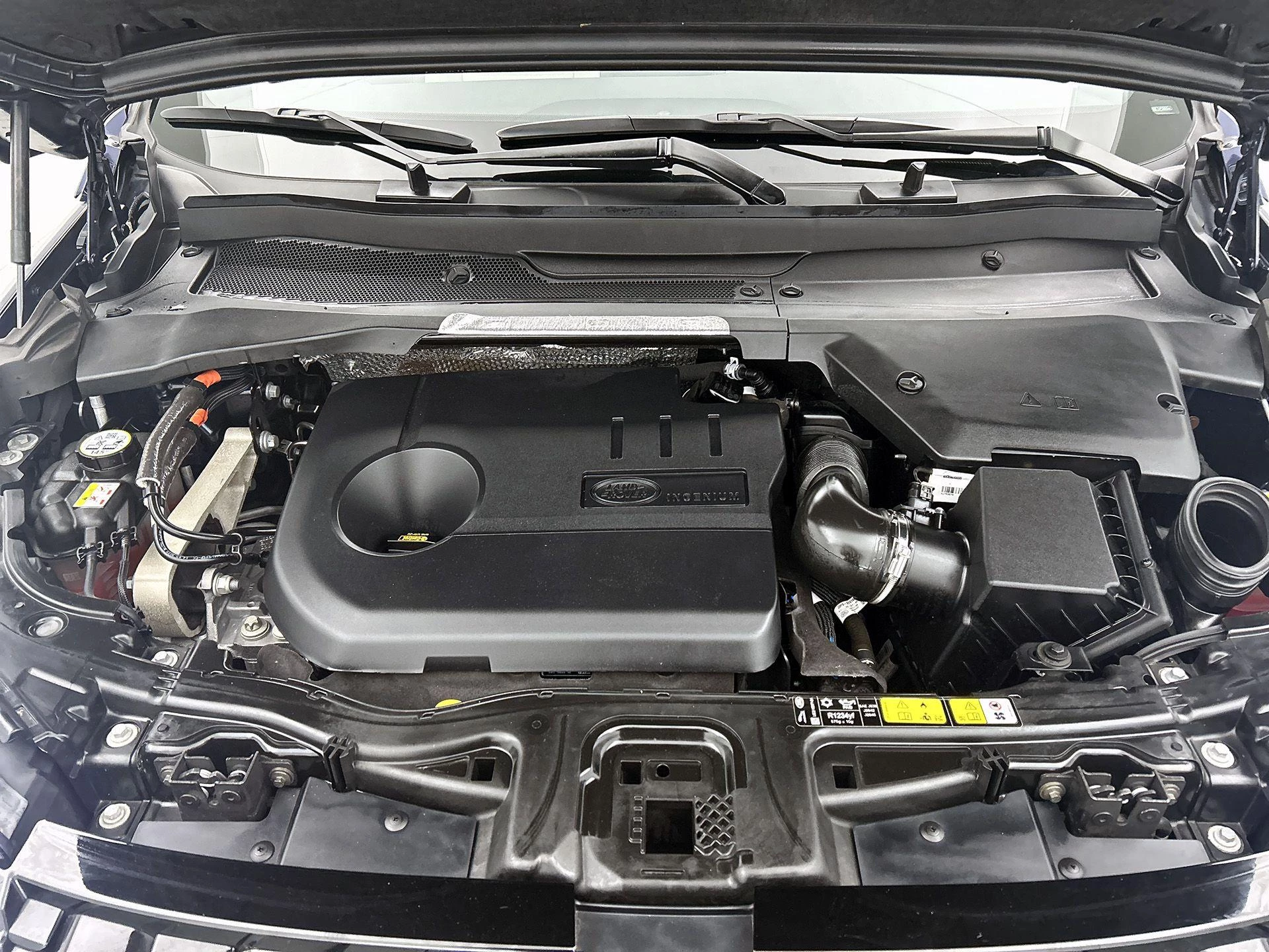 Land Rover-Discovery Sport-image-35