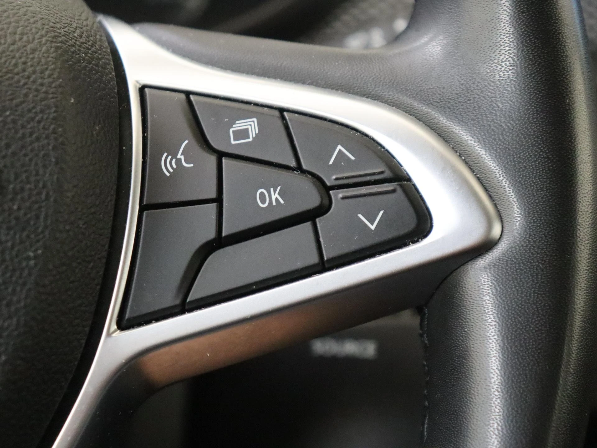 Dacia-Sandero Stepway-image-13