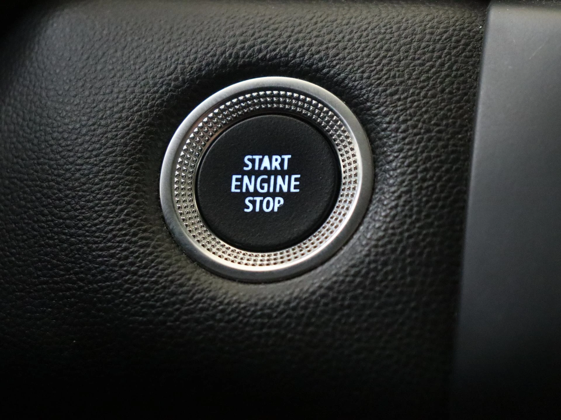 Renault-Captur-image-21