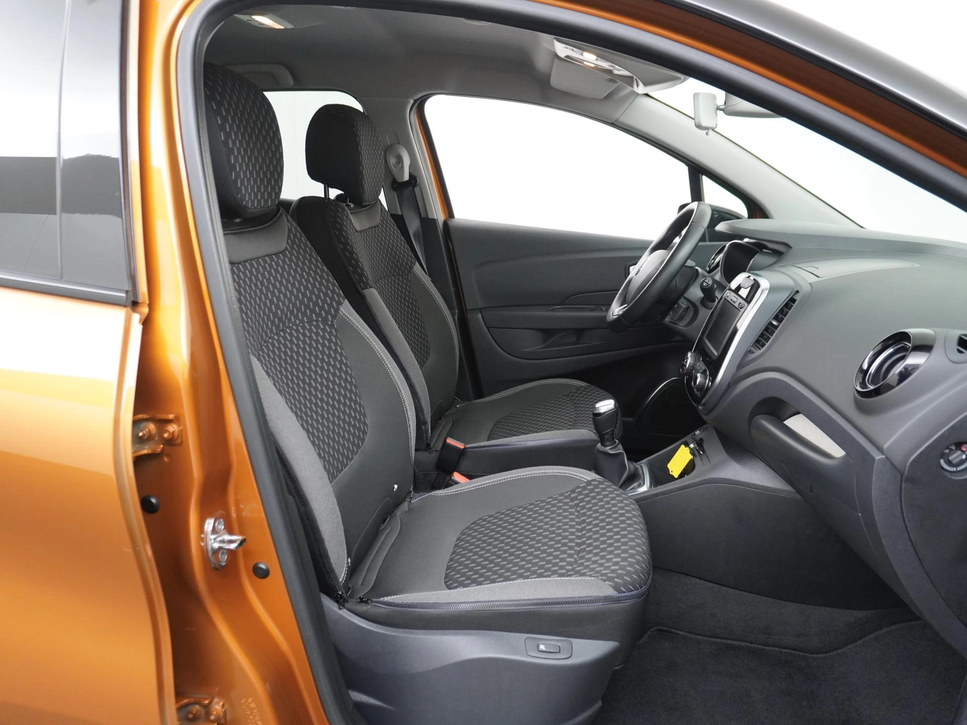 Renault-Captur-image-32