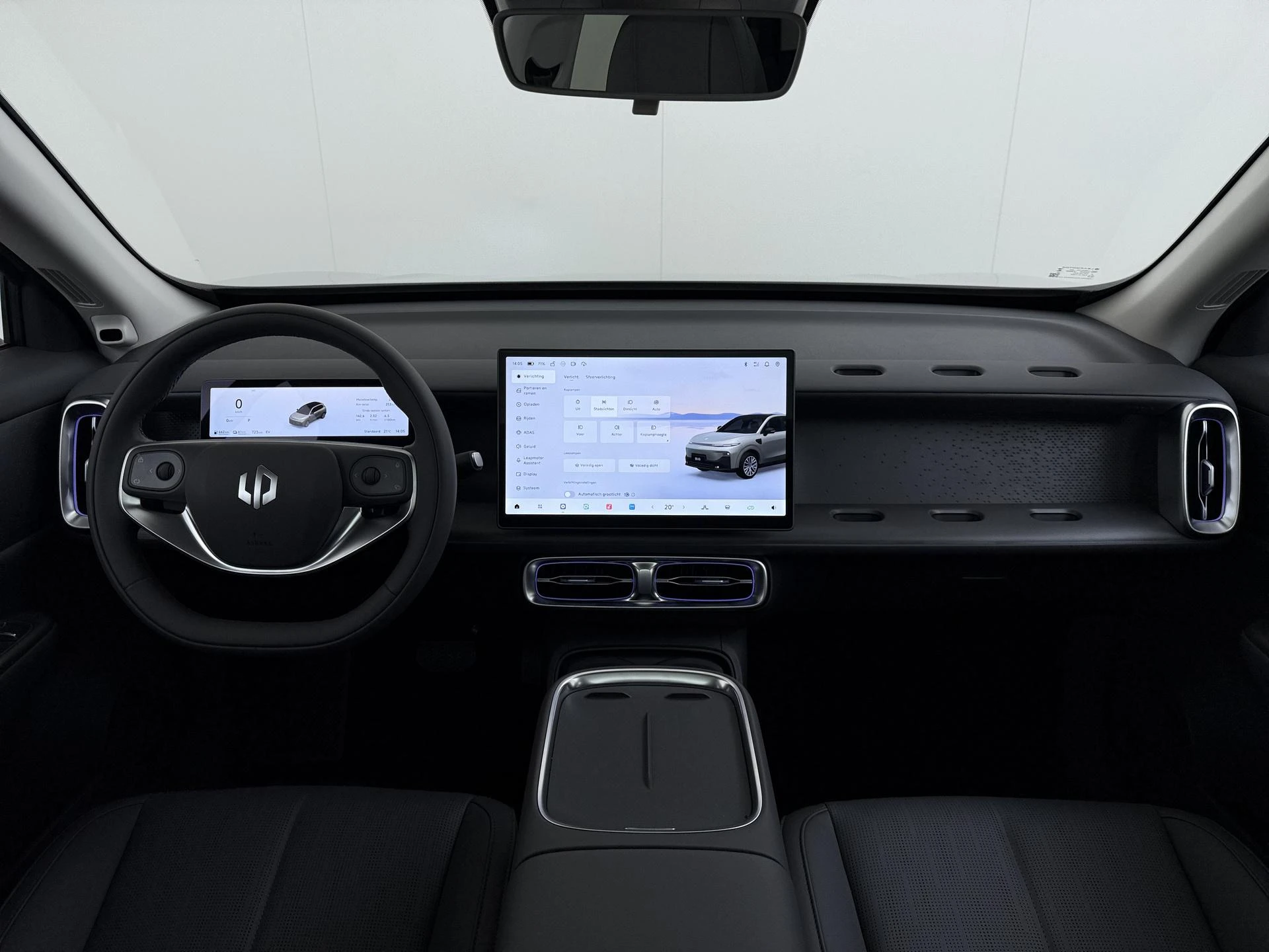 Leapmotor B10 Design Hybrid EV 18.8 kWh