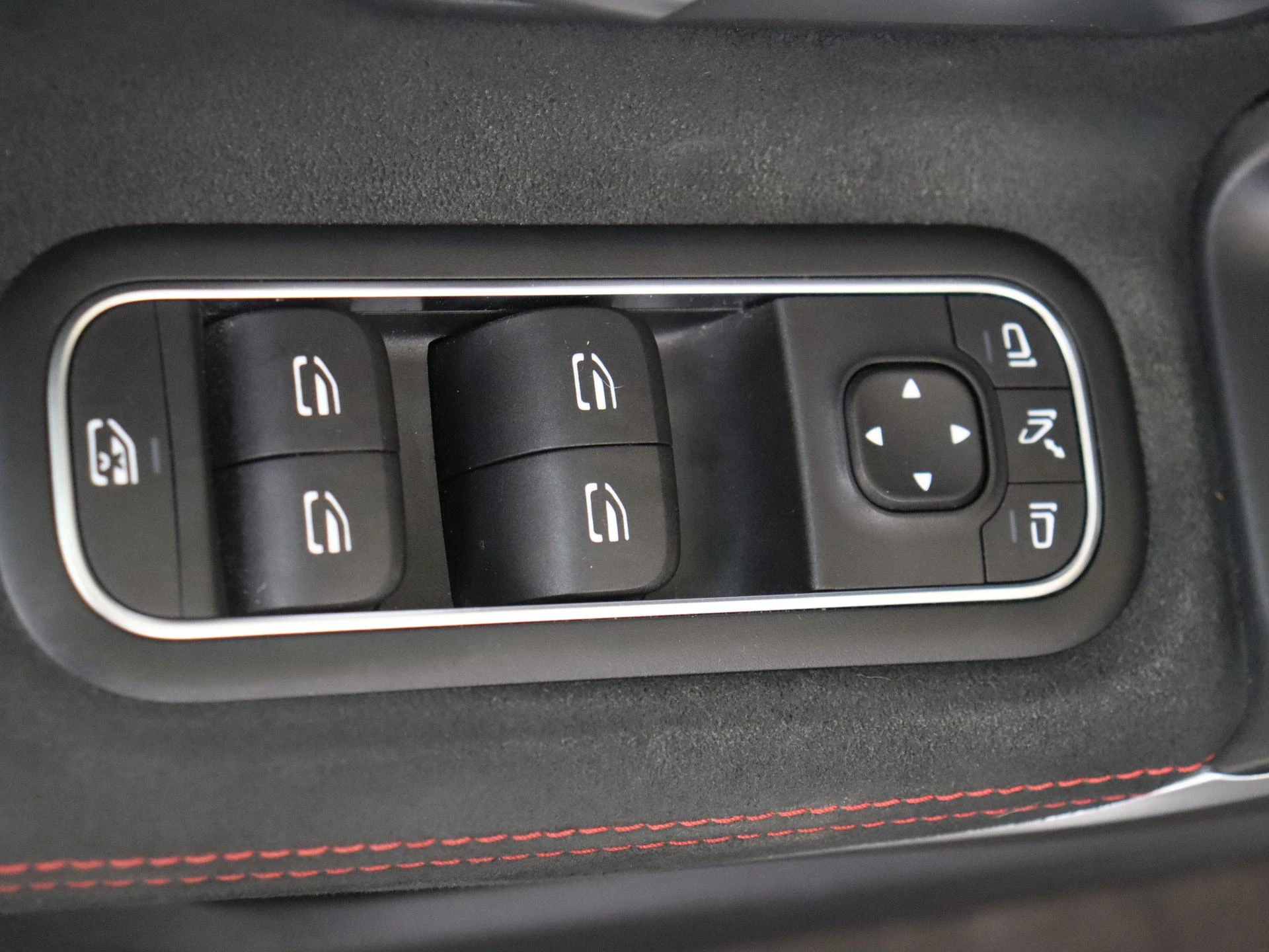 Mercedes-Benz-A-Klasse-image-26